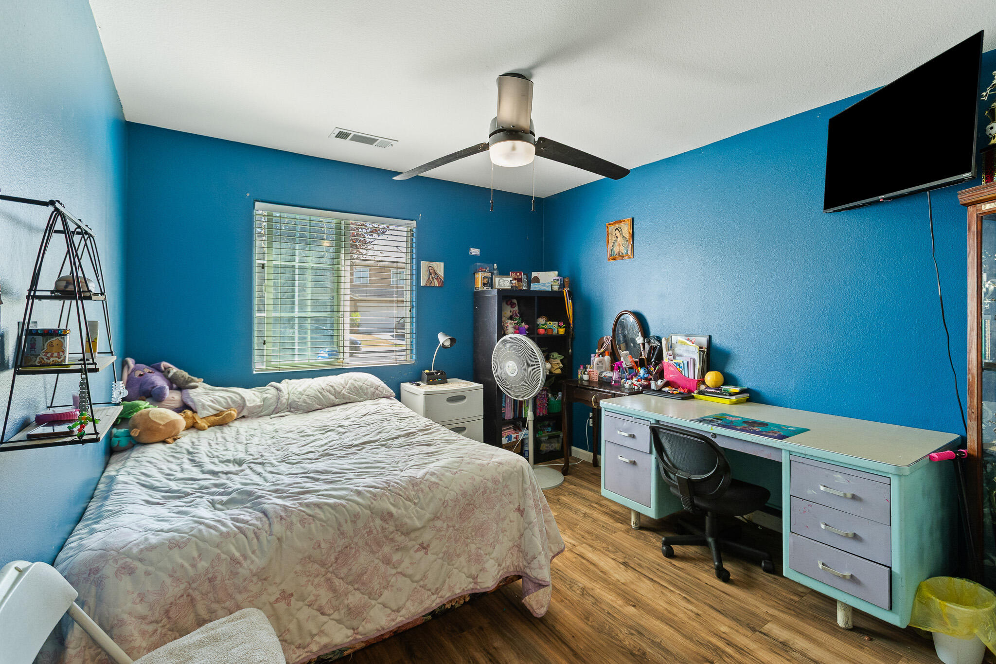 2215 Fiori St, Delano, CA 93215