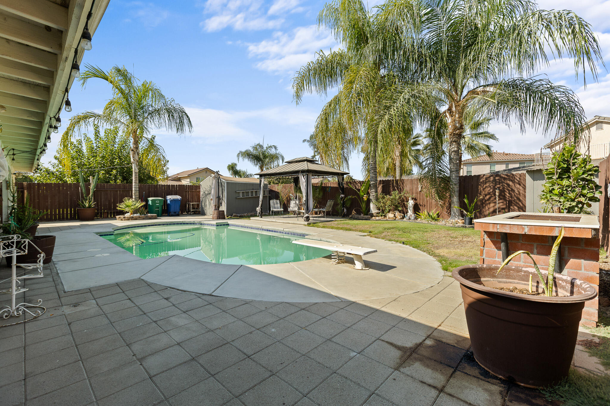 2215 Fiori St, Delano, CA 93215