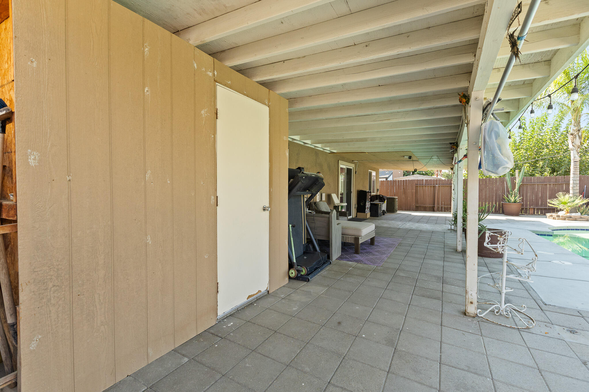 2215 Fiori St, Delano, CA 93215