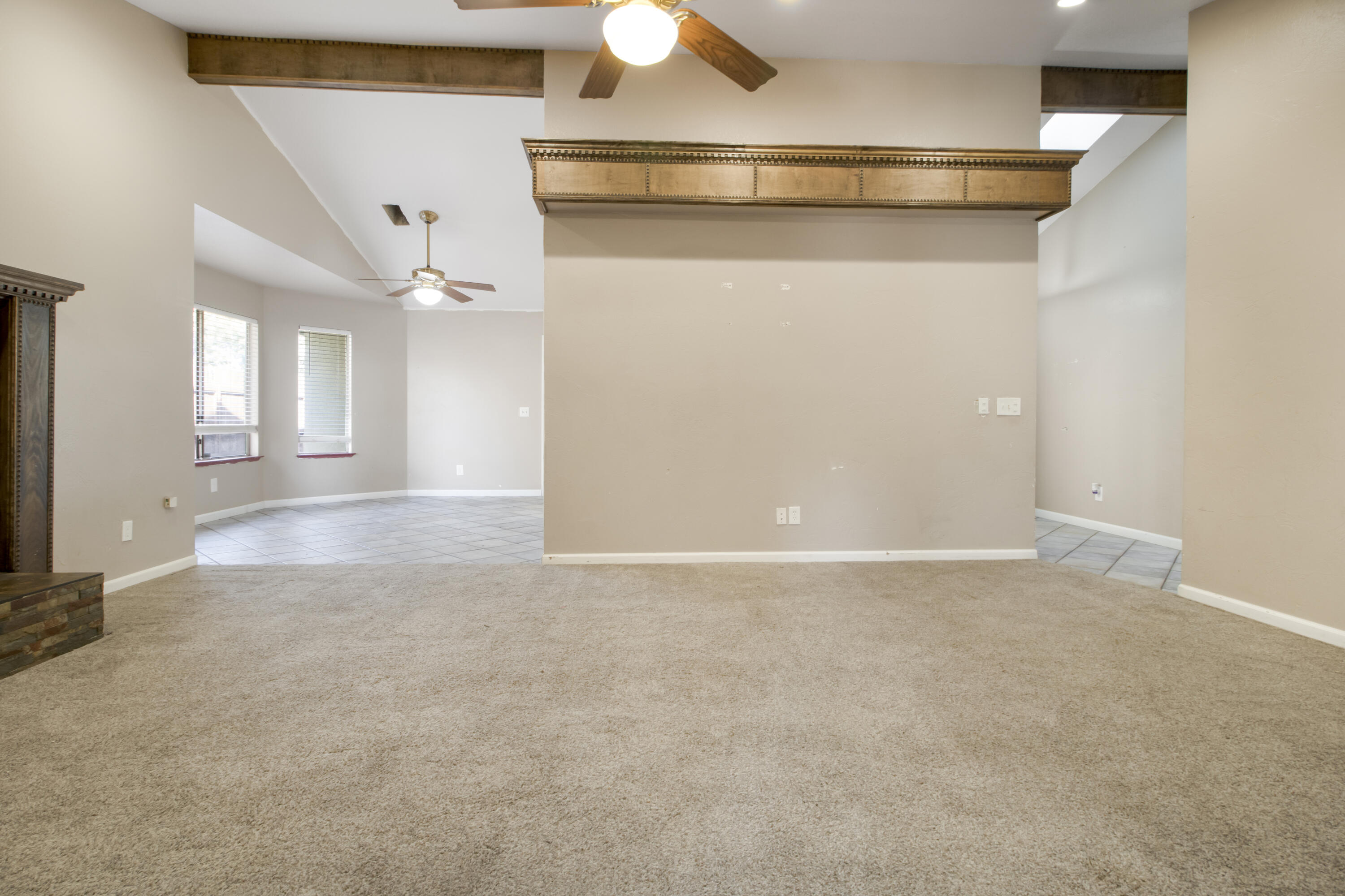669 Coral St, Tulare, CA 93274