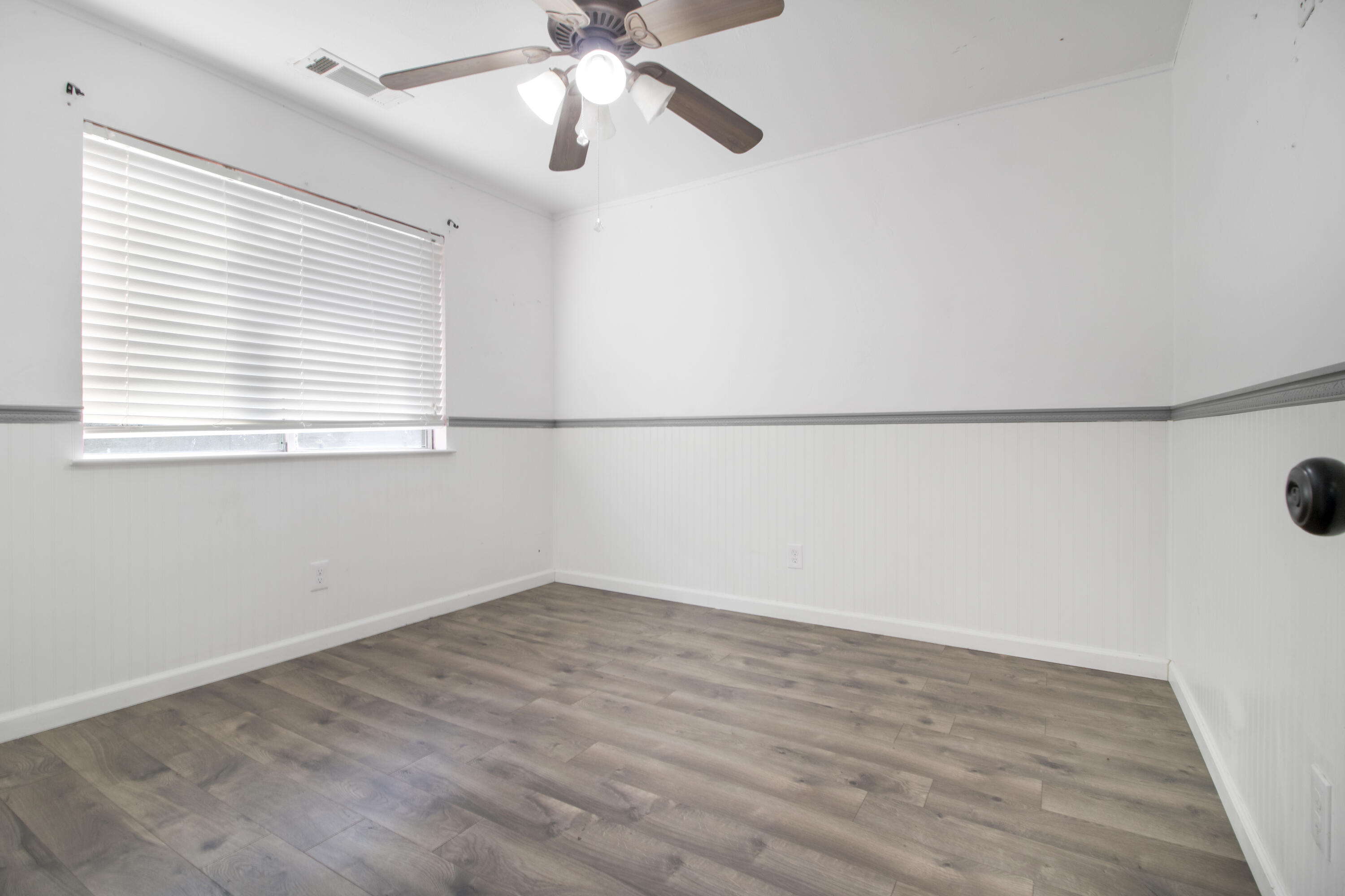 669 Coral St, Tulare, CA 93274