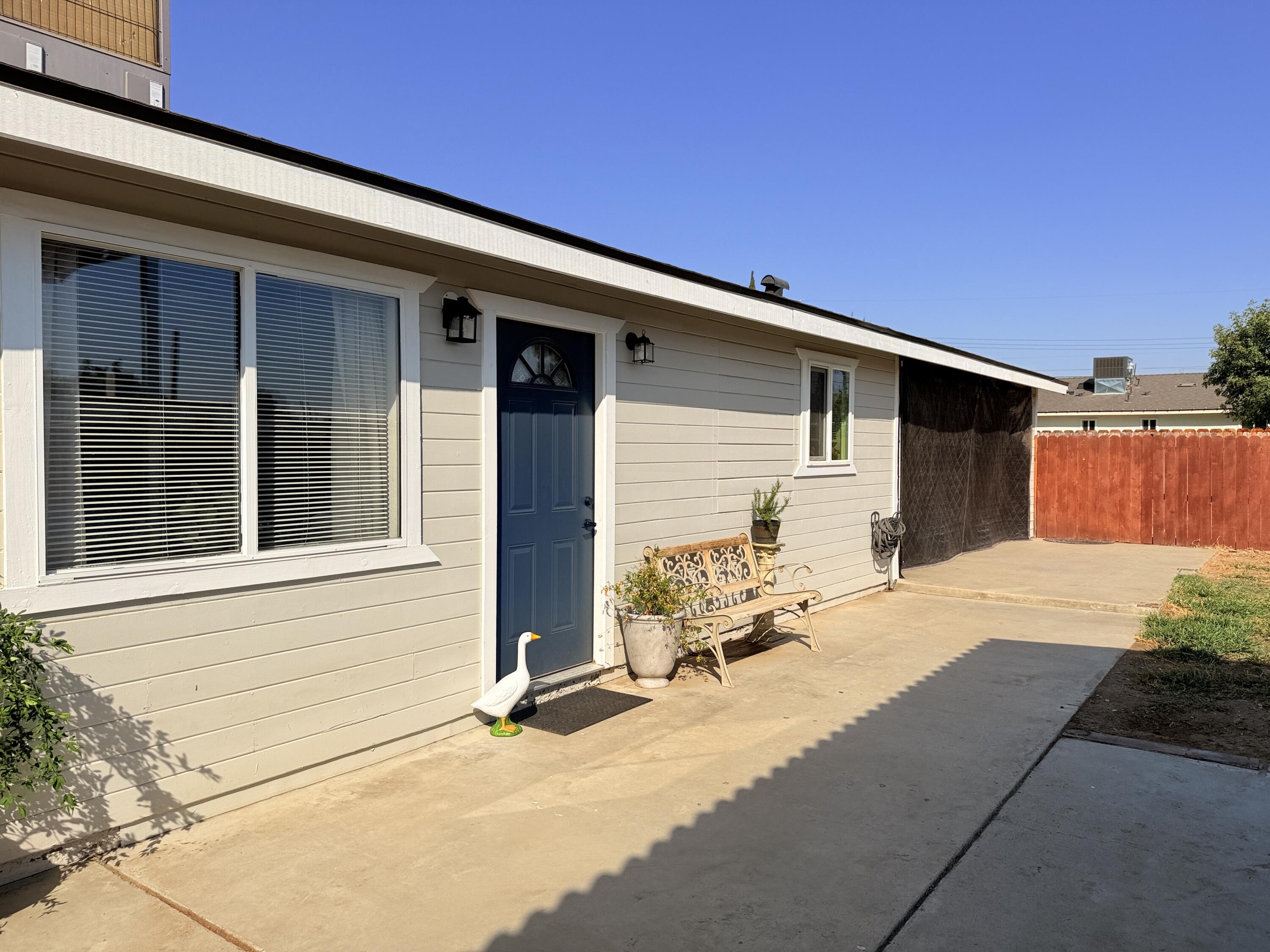 312 N Salisbury St, Porterville, CA 93257