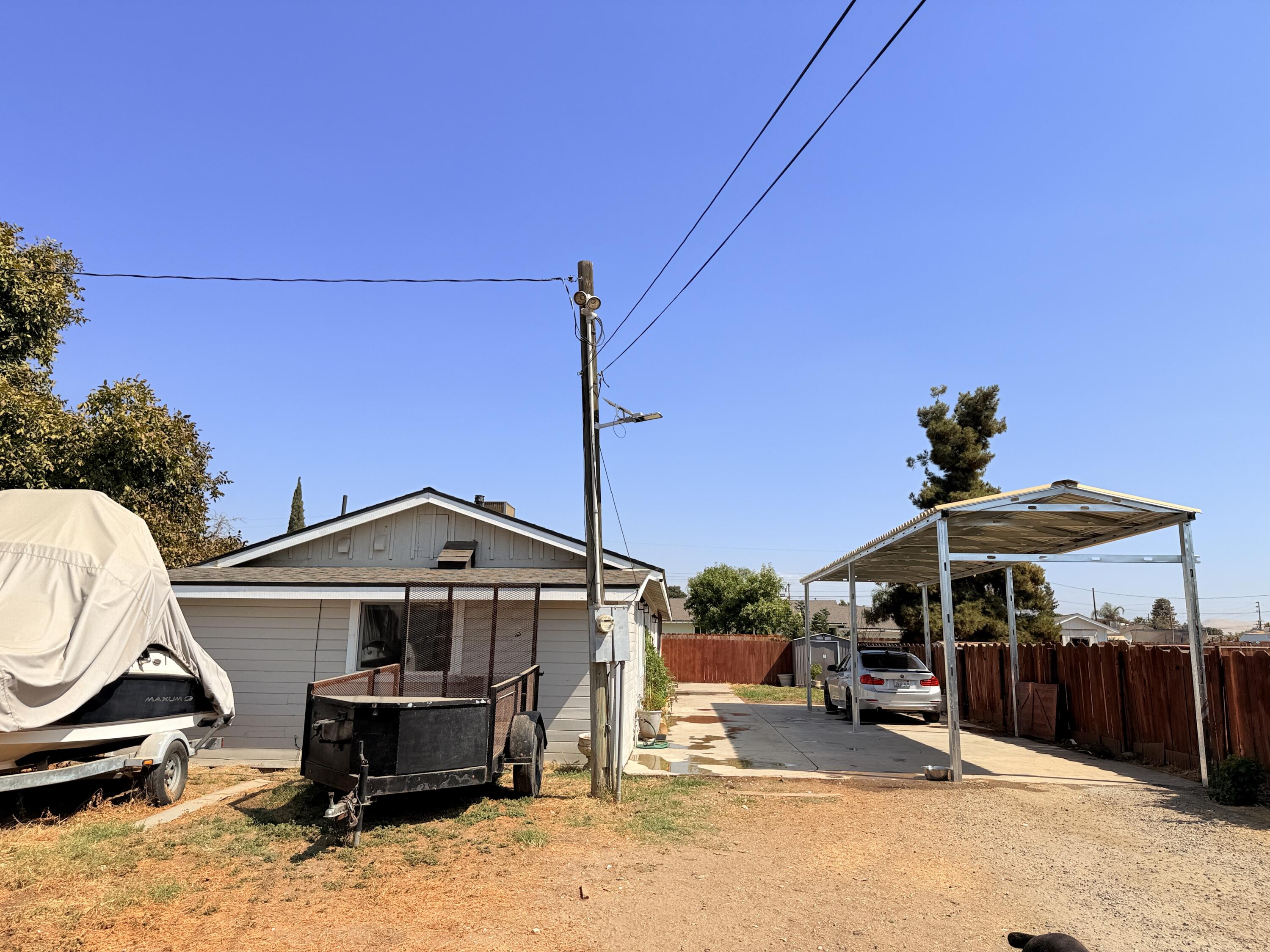 312 N Salisbury St, Porterville, CA 93257