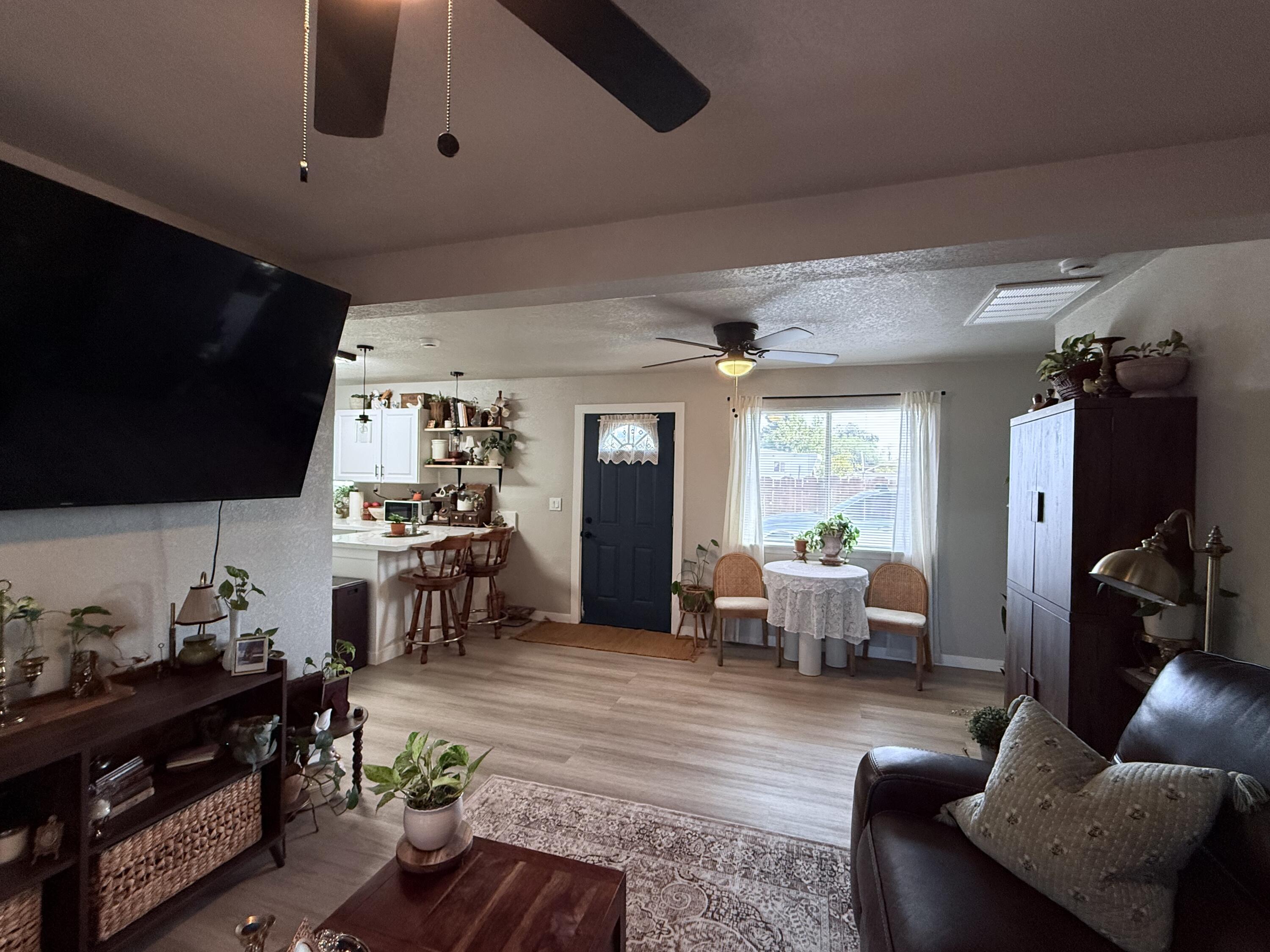 312 N Salisbury St, Porterville, CA 93257