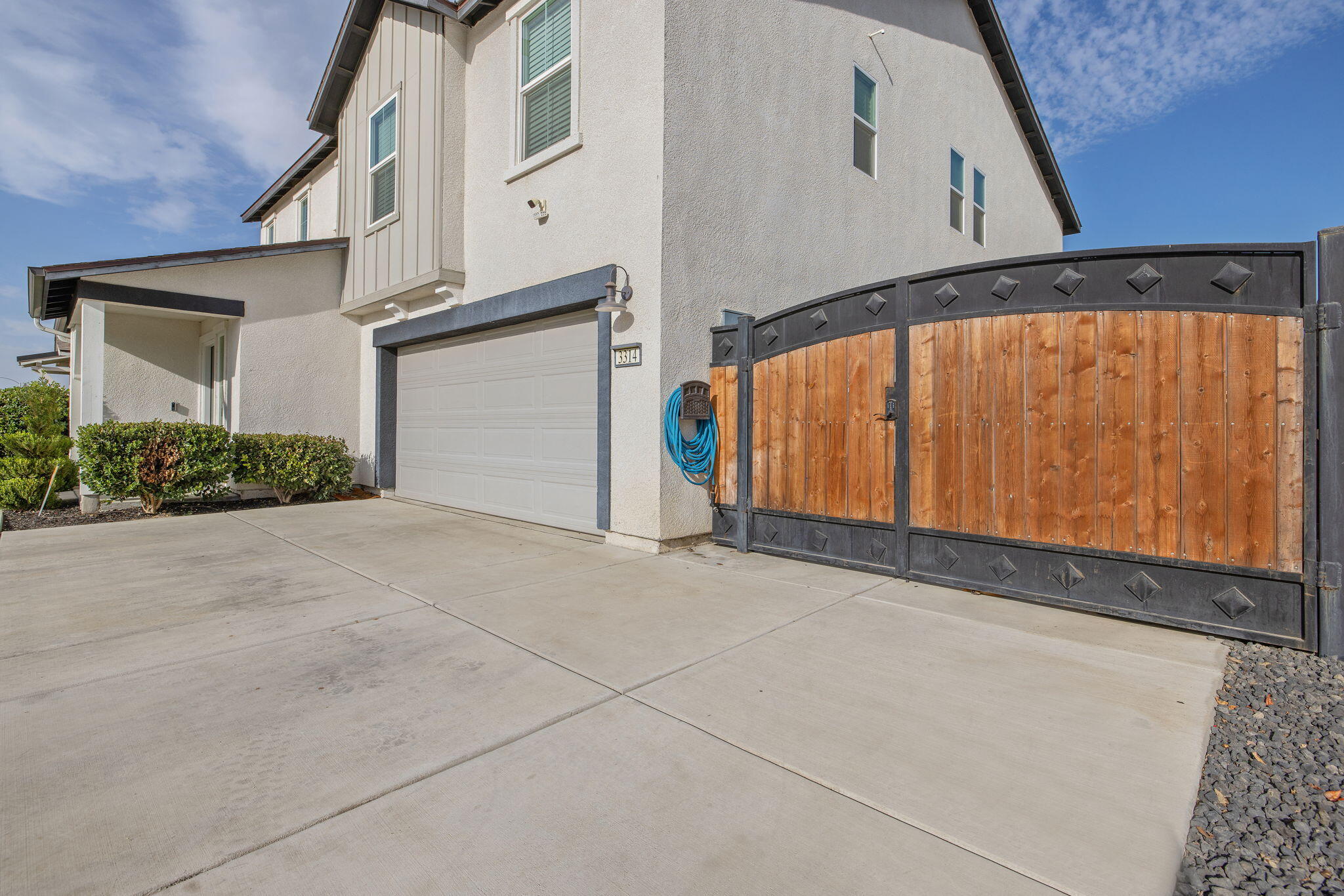 3314 N Garden St, Visalia, CA 93291