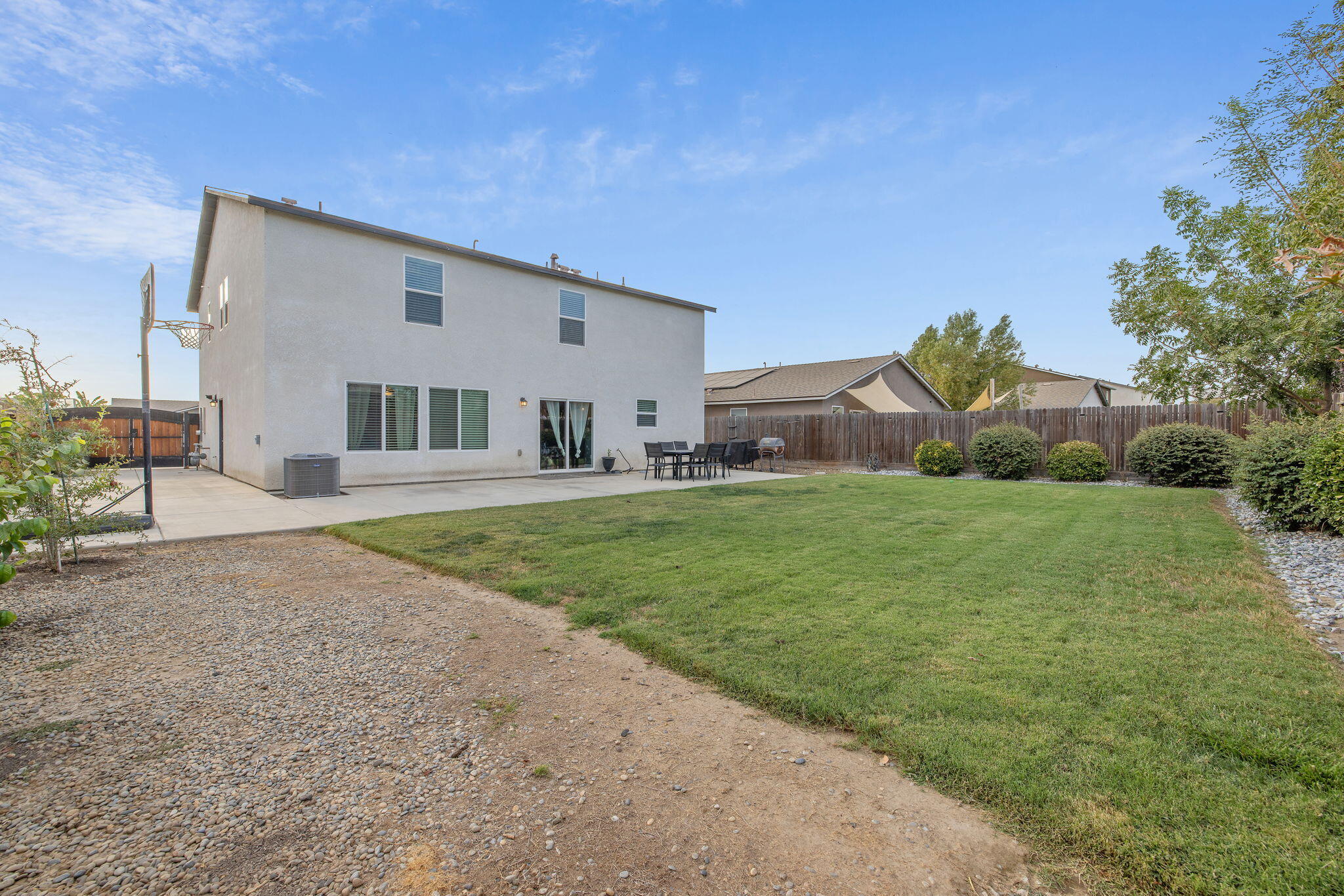 3314 N Garden St, Visalia, CA 93291