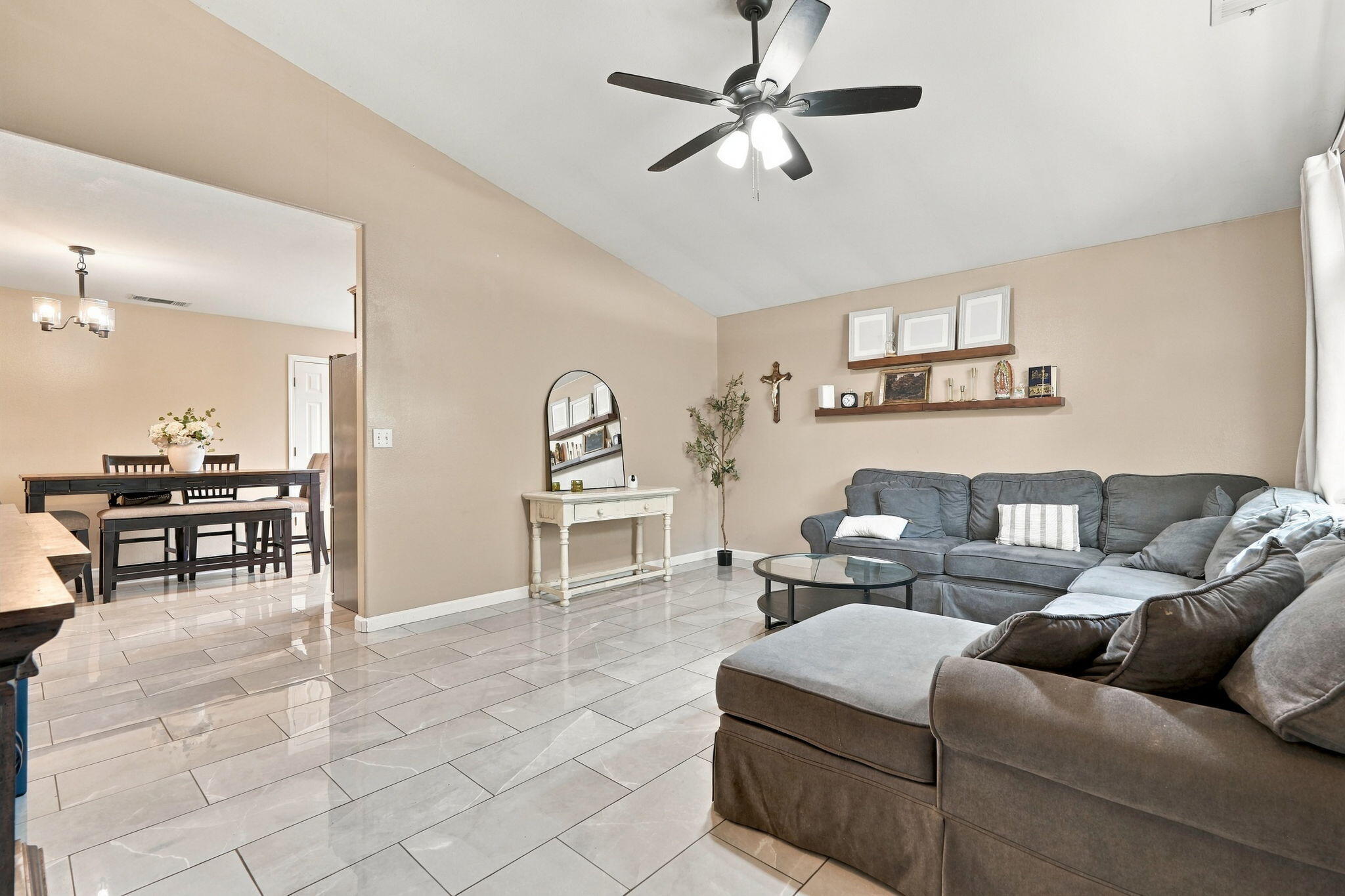 254 Gemini, Tulare, CA 93274