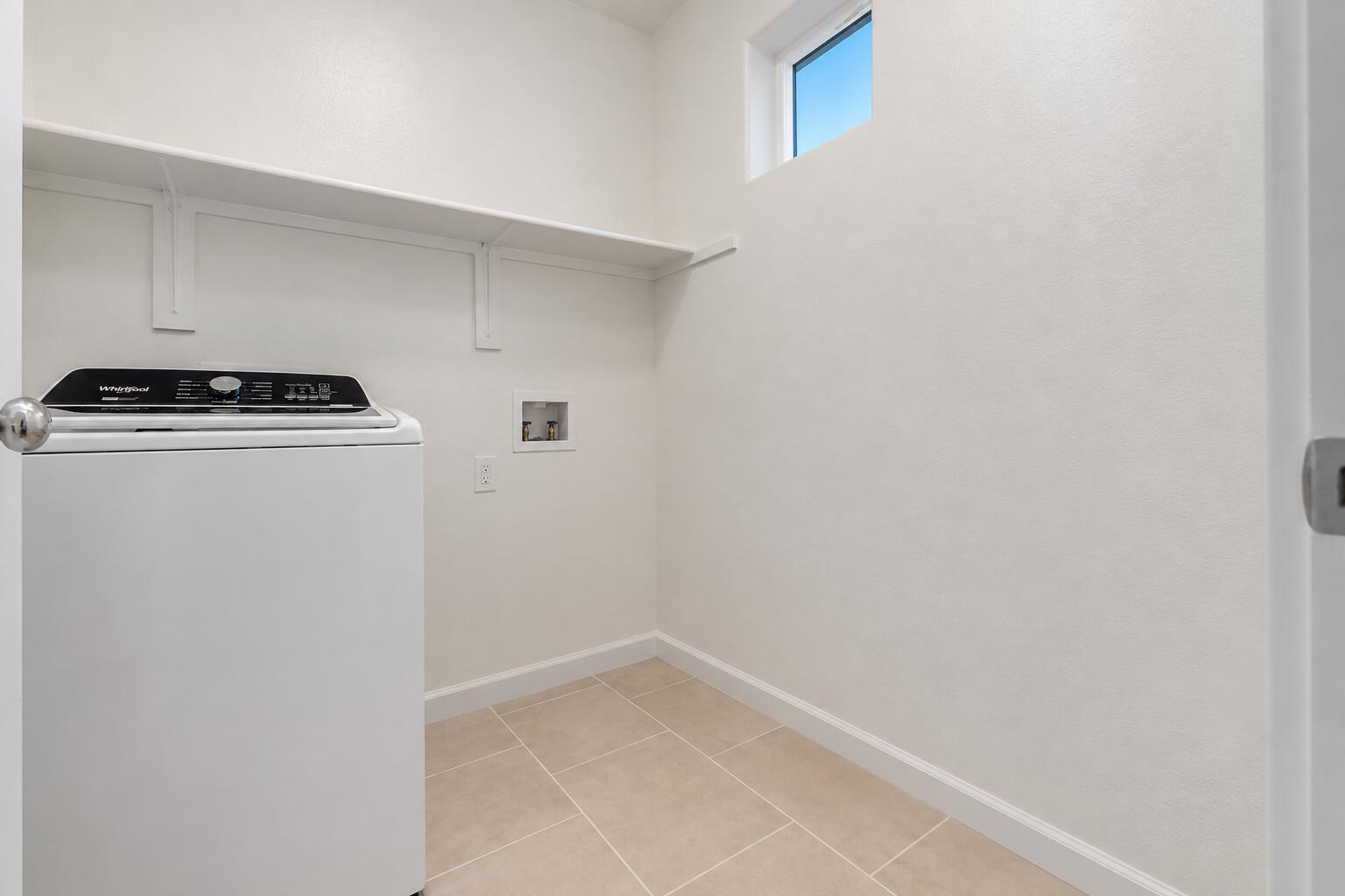 2207 S Crumal St, Visalia, CA 93292