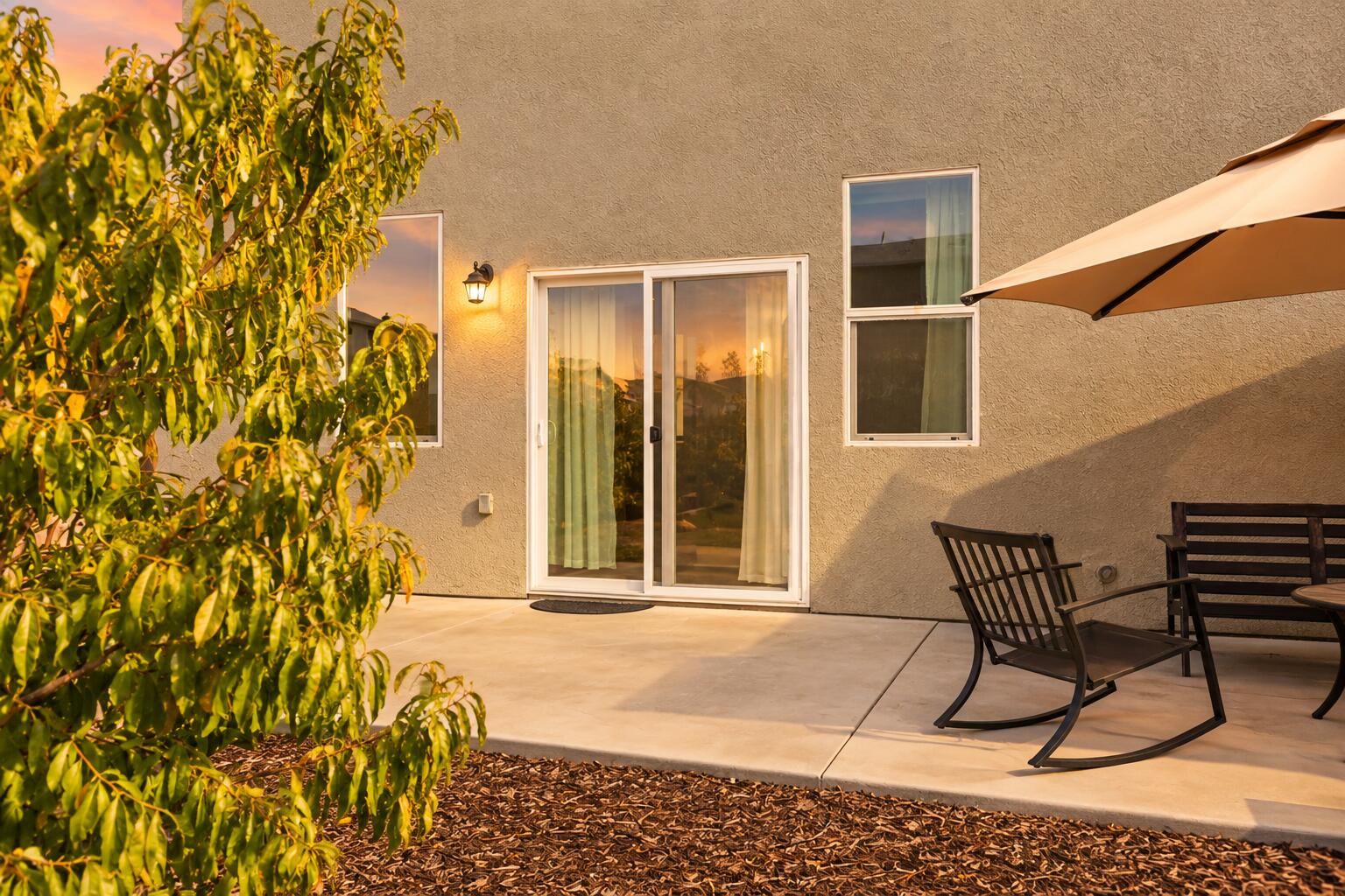 2207 S Crumal St, Visalia, CA 93292