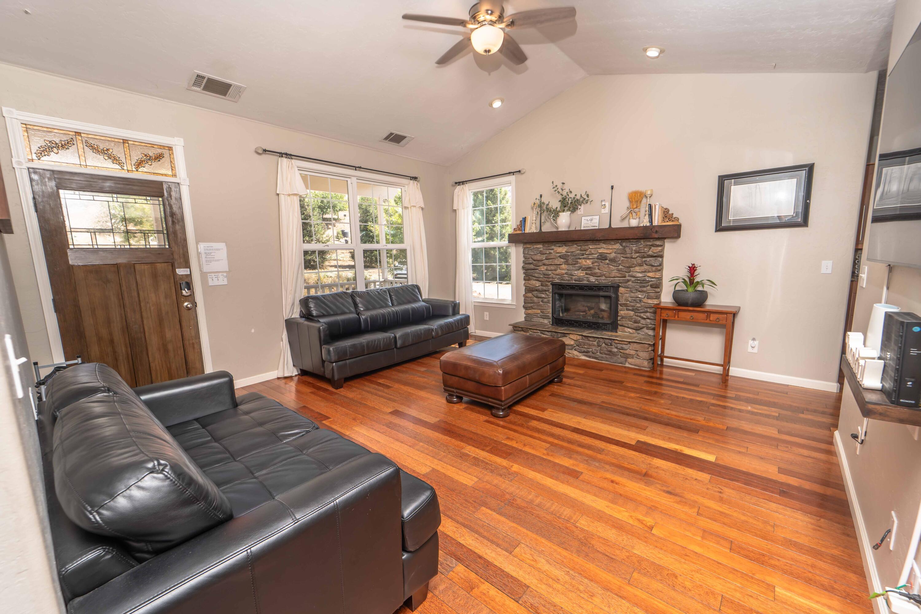 41744 S Fork Dr, Three Rivers, CA 93271