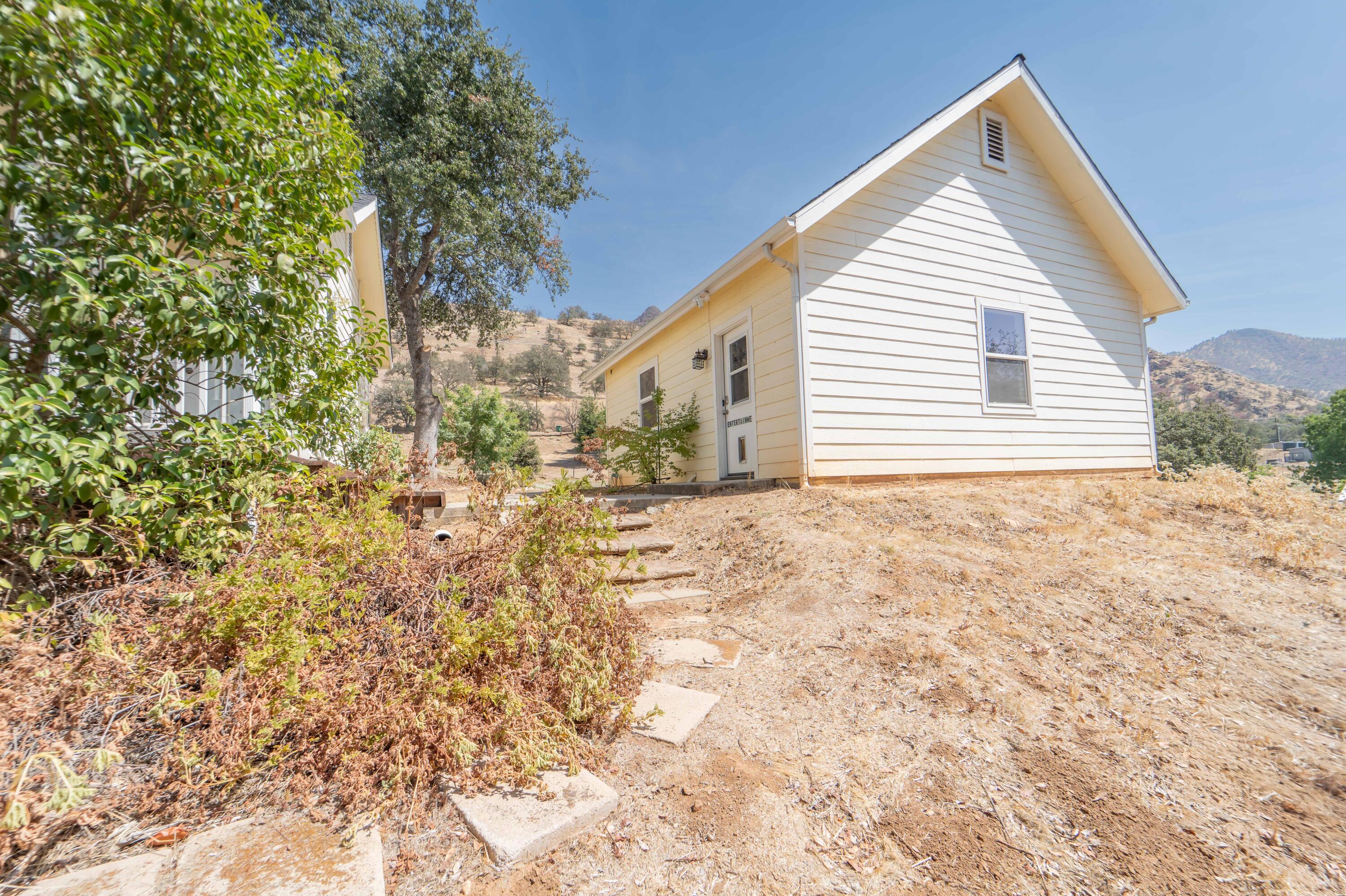 41744 S Fork Dr, Three Rivers, CA 93271