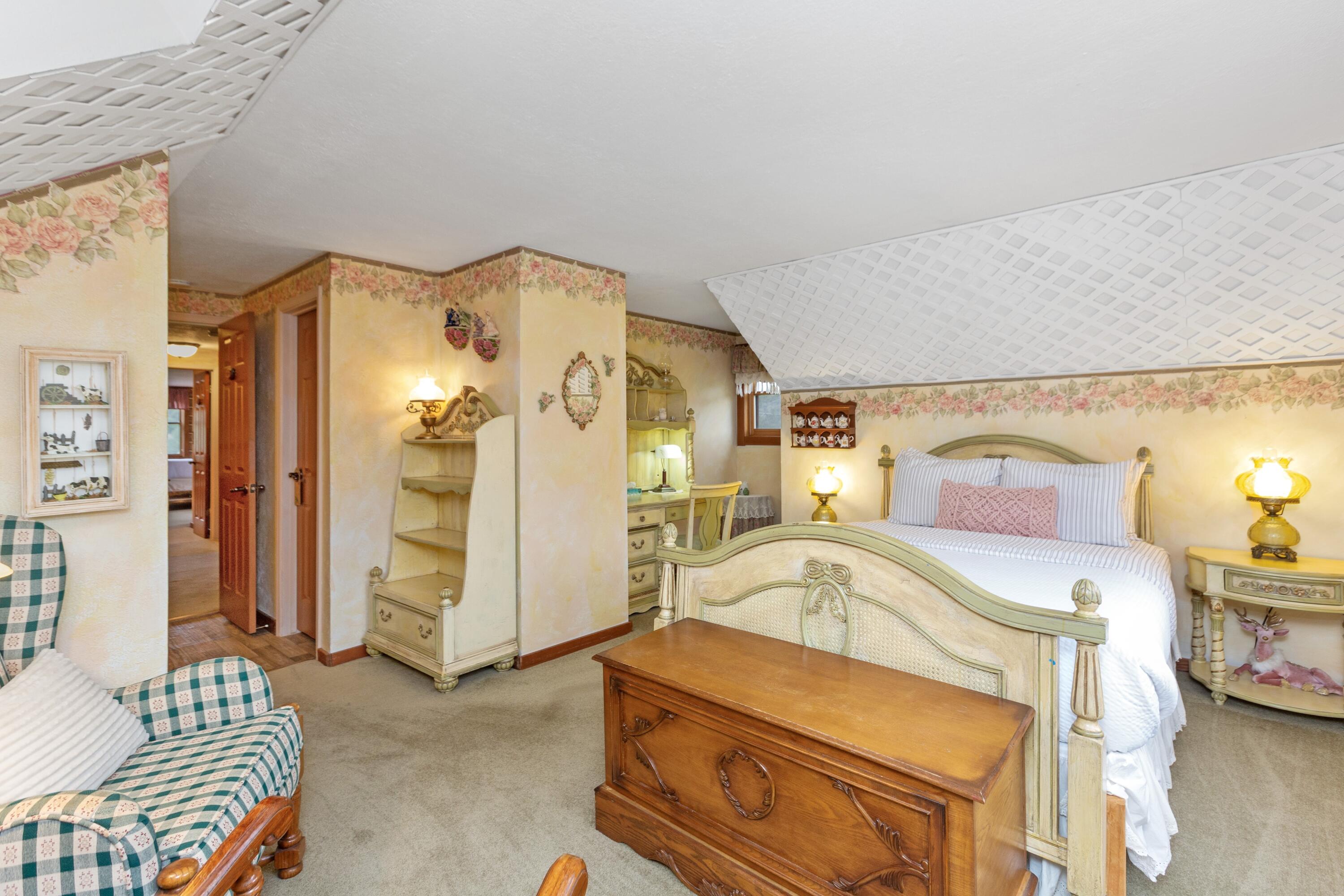 42182 Mynatt Dr, Three Rivers, CA 93271