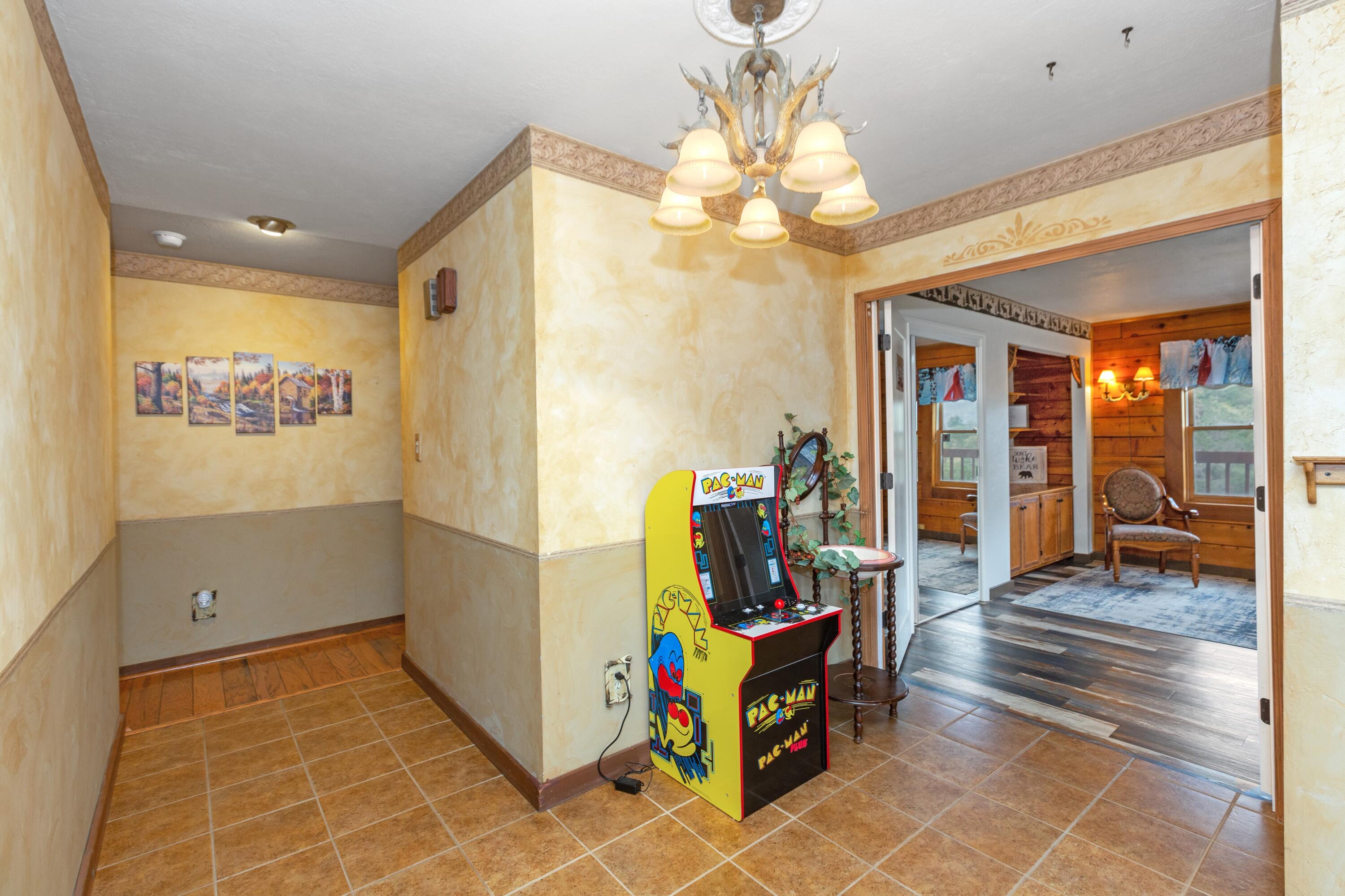 42182 Mynatt Dr, Three Rivers, CA 93271