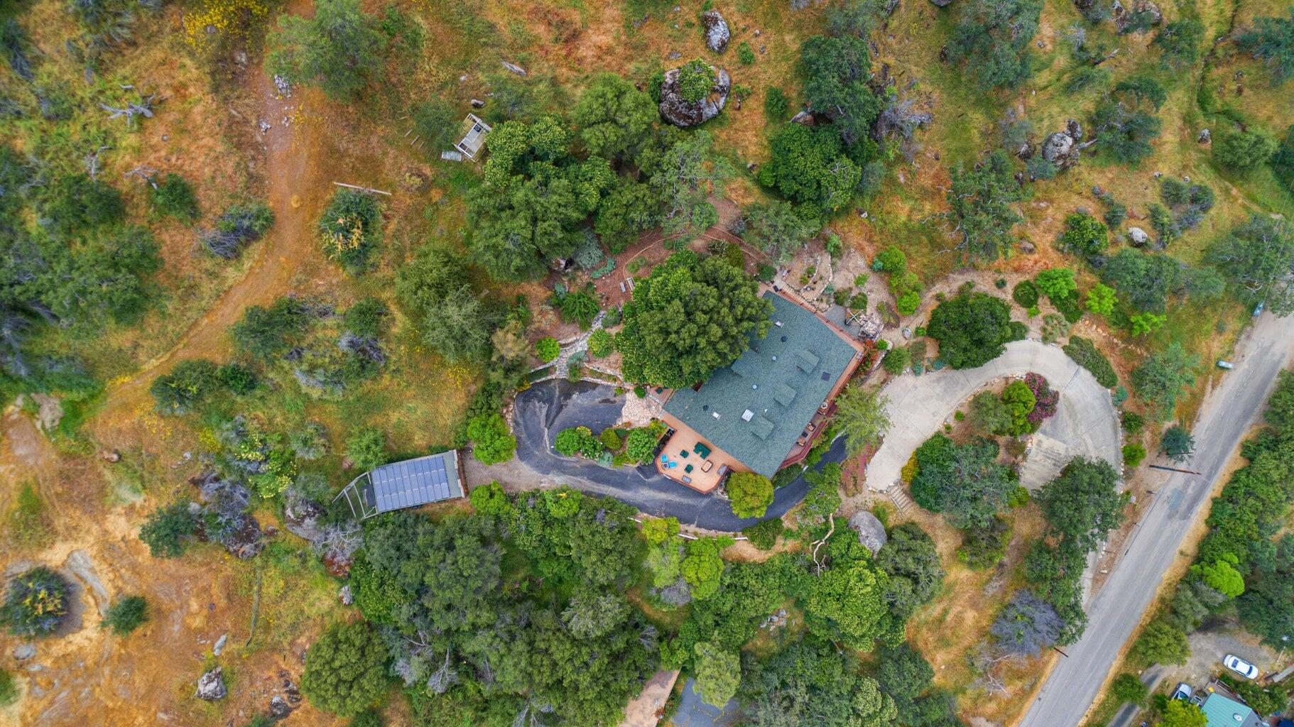42182 Mynatt Dr, Three Rivers, CA 93271
