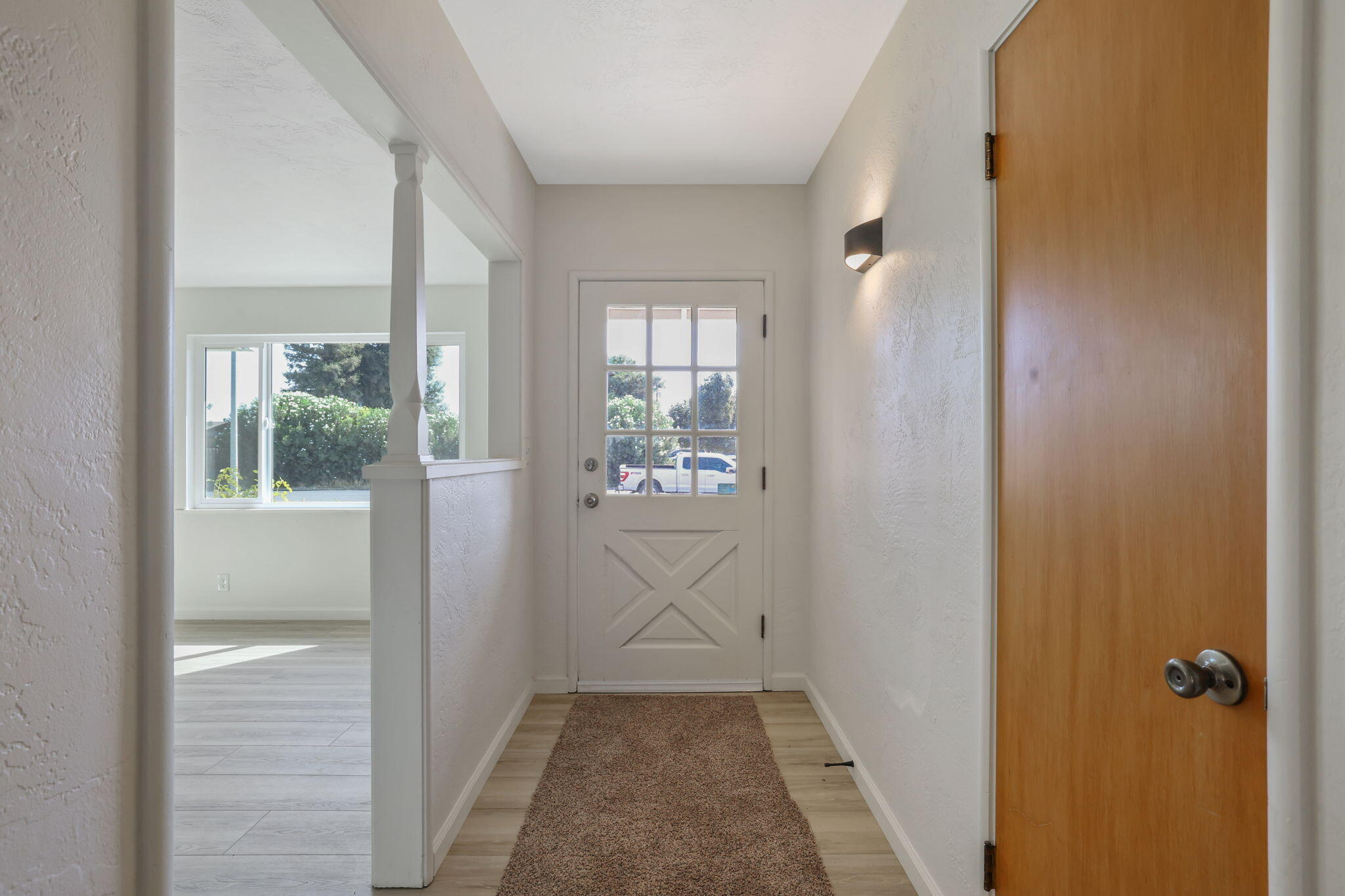 332 W Walnut Ave, Visalia, CA 93277