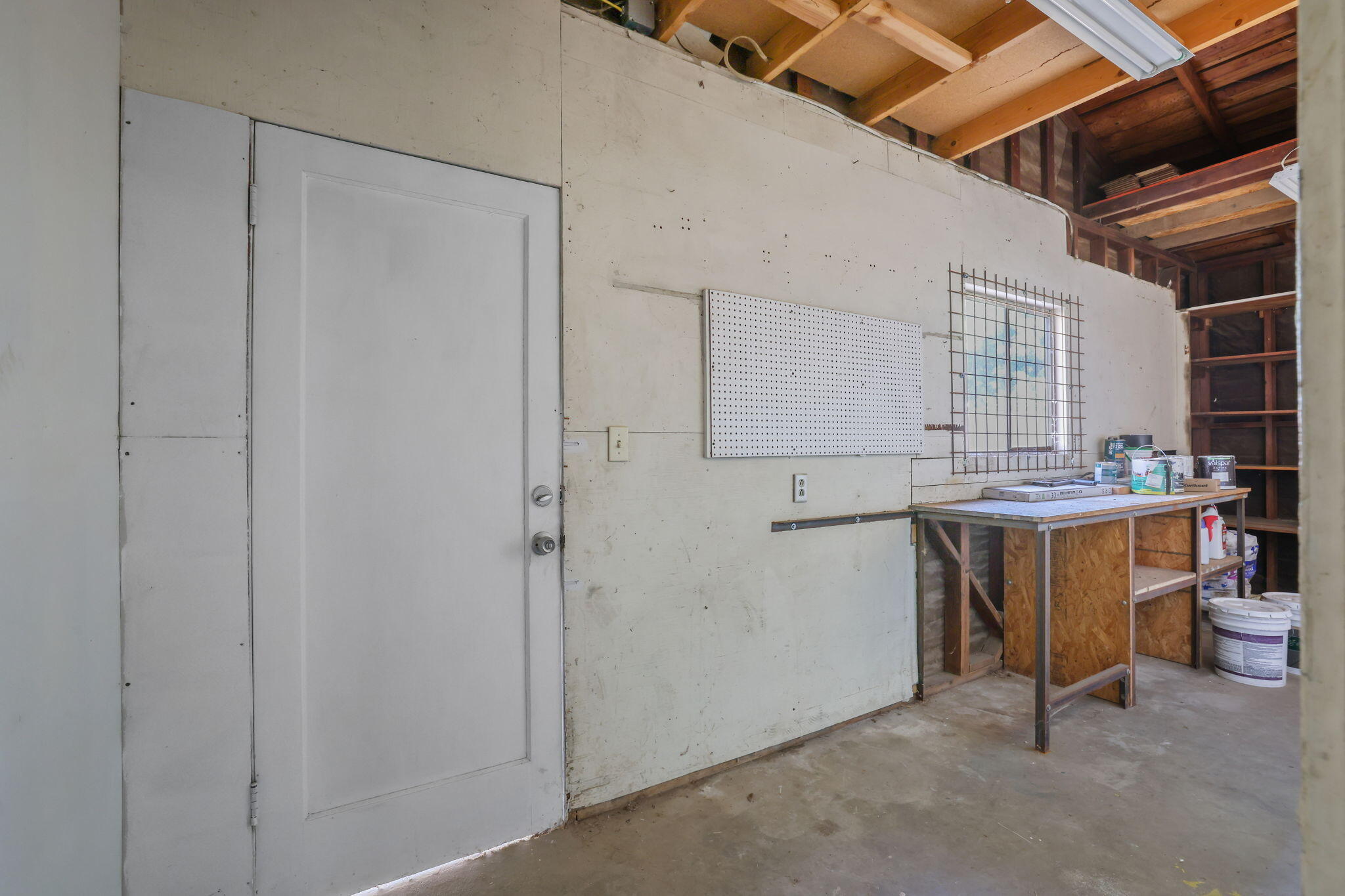 332 W Walnut Ave, Visalia, CA 93277
