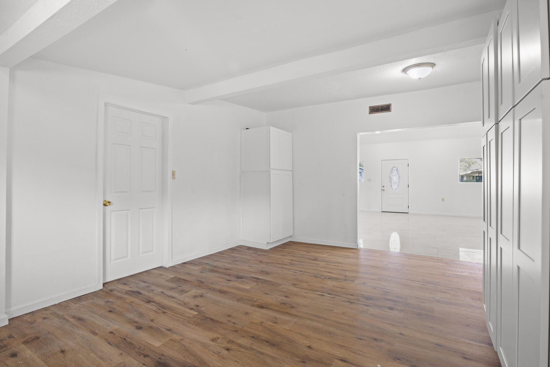 317 W Tulare Ave, Tulare, CA 93274