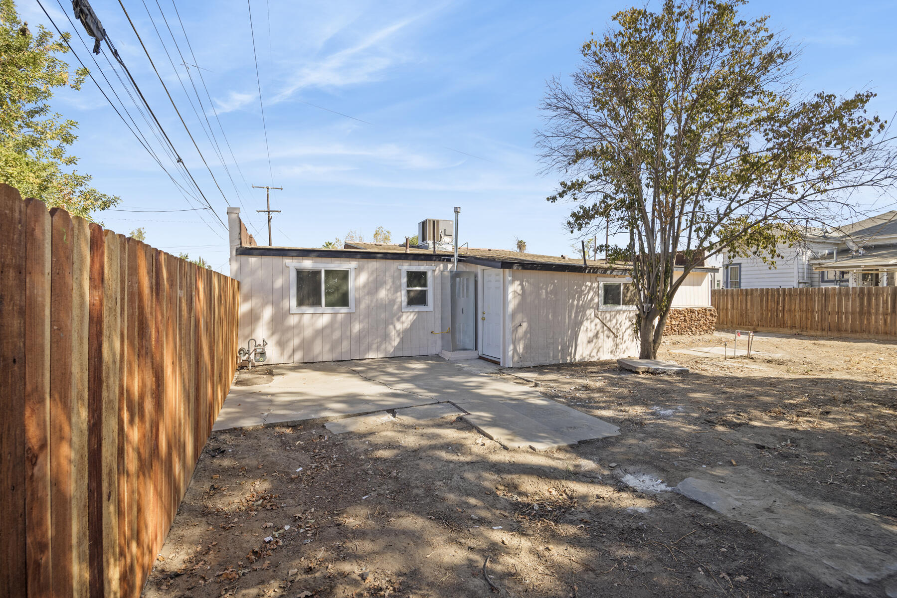 317 W Tulare Ave, Tulare, CA 93274