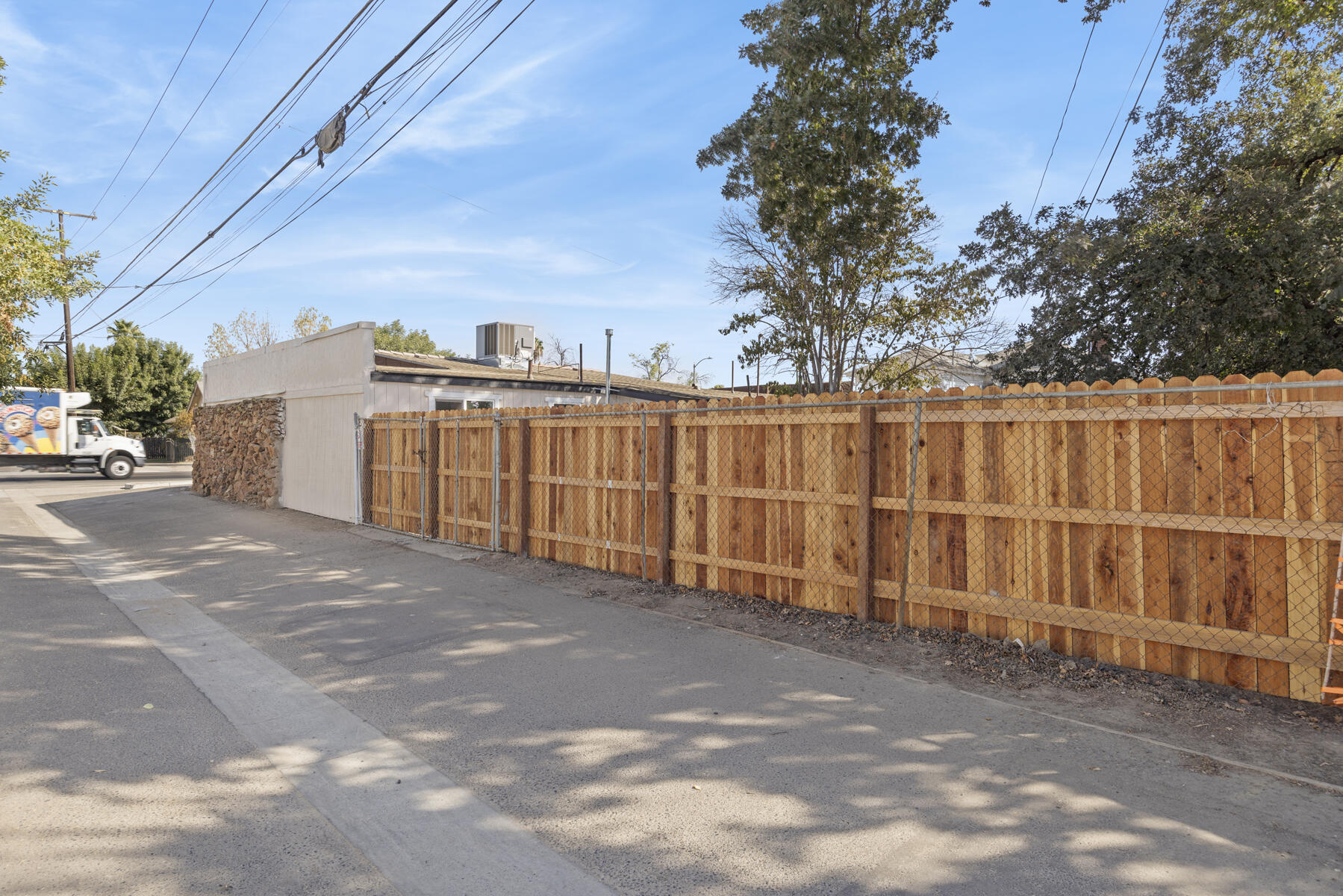 317 W Tulare Ave, Tulare, CA 93274