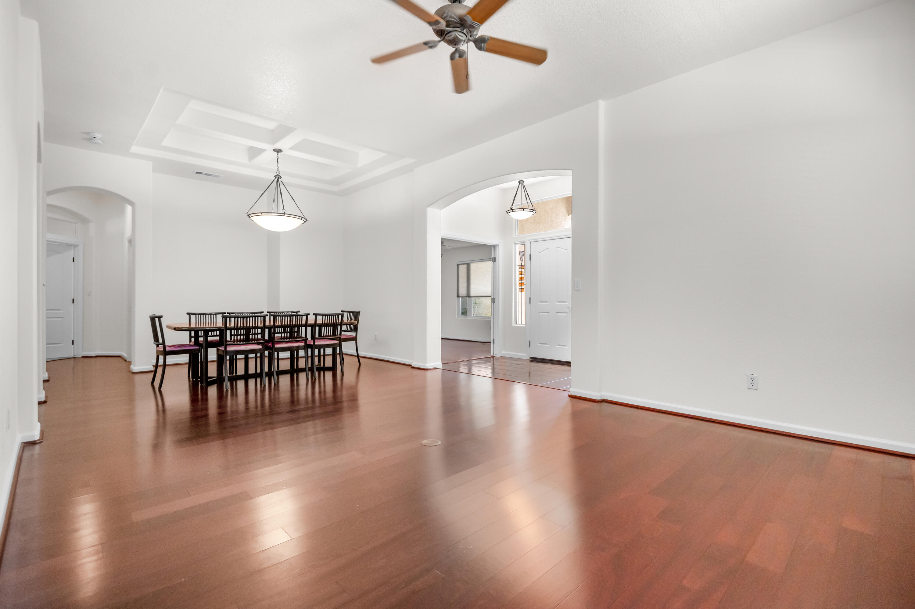 2516 E Cherry Ave, Visalia, CA 93292