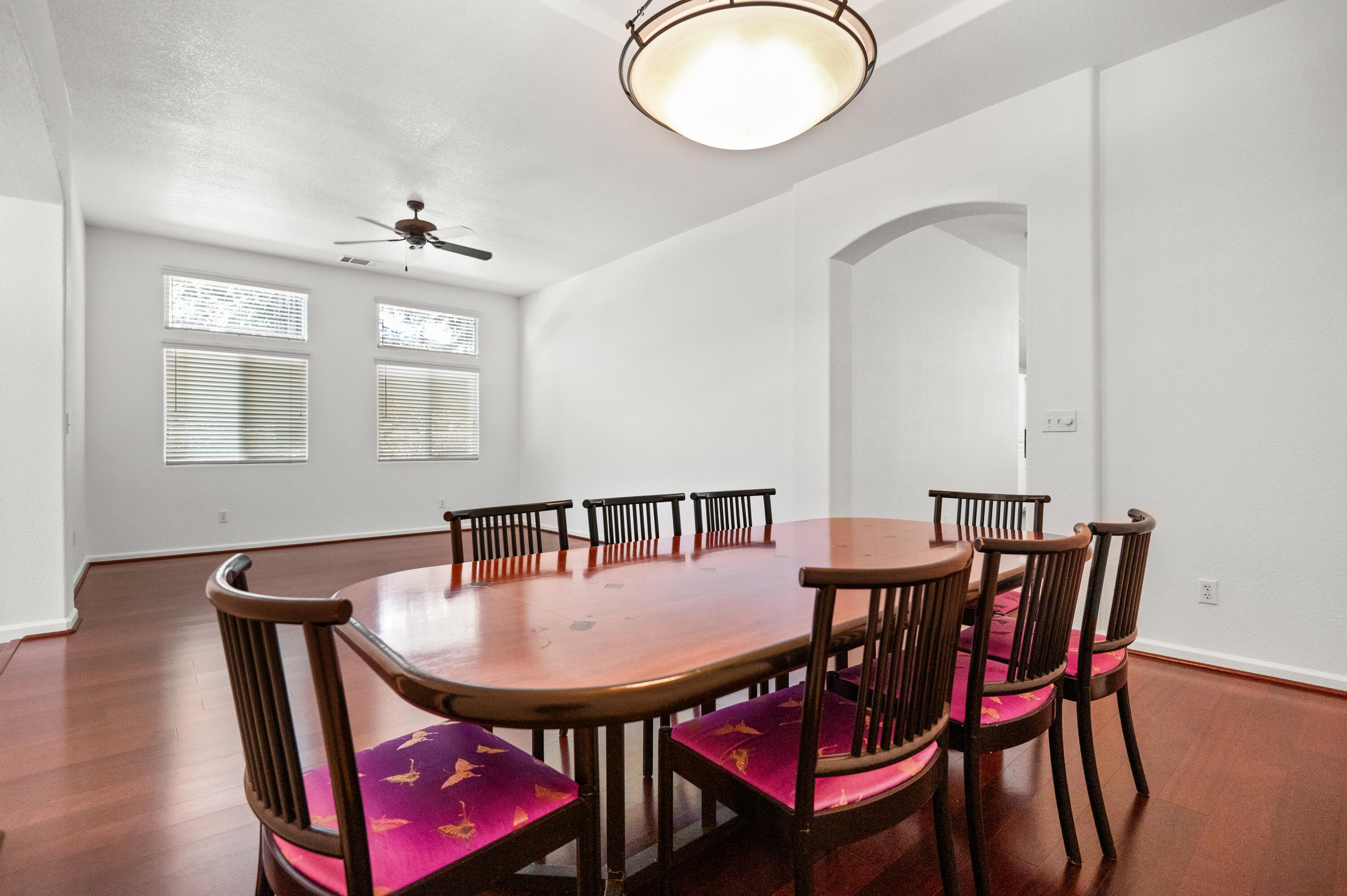 2516 E Cherry Ave, Visalia, CA 93292