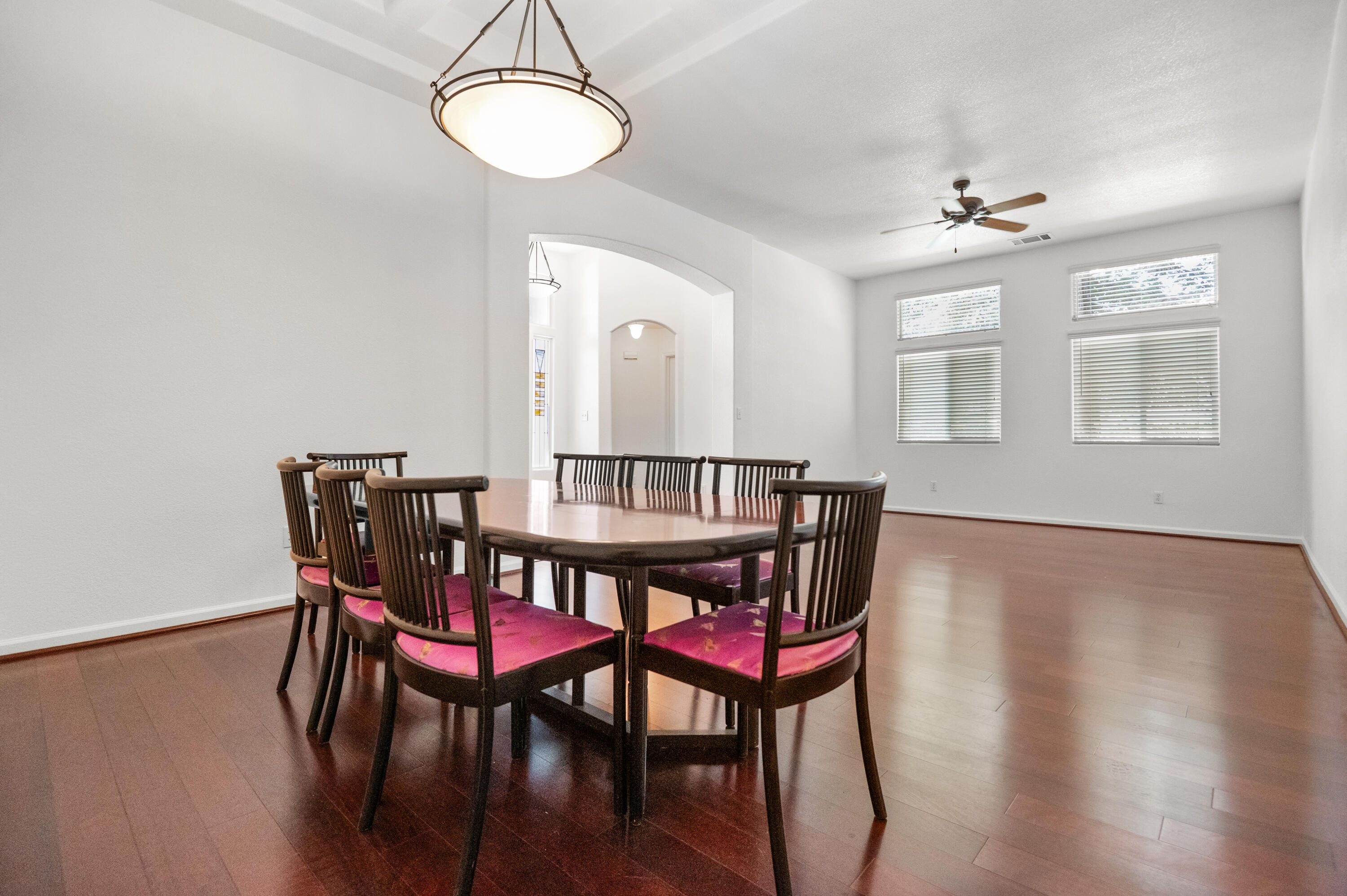2516 E Cherry Ave, Visalia, CA 93292