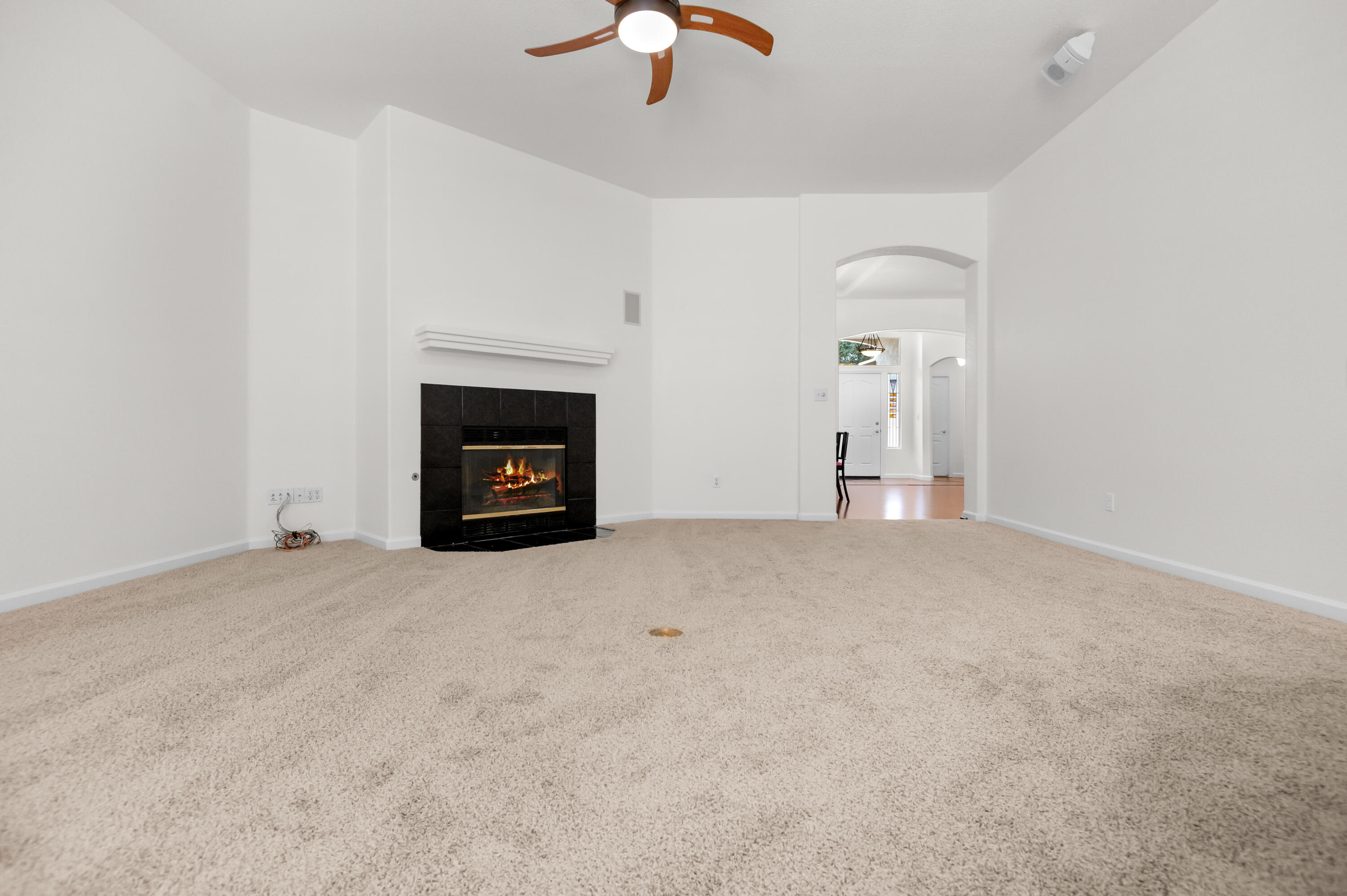 2516 E Cherry Ave, Visalia, CA 93292