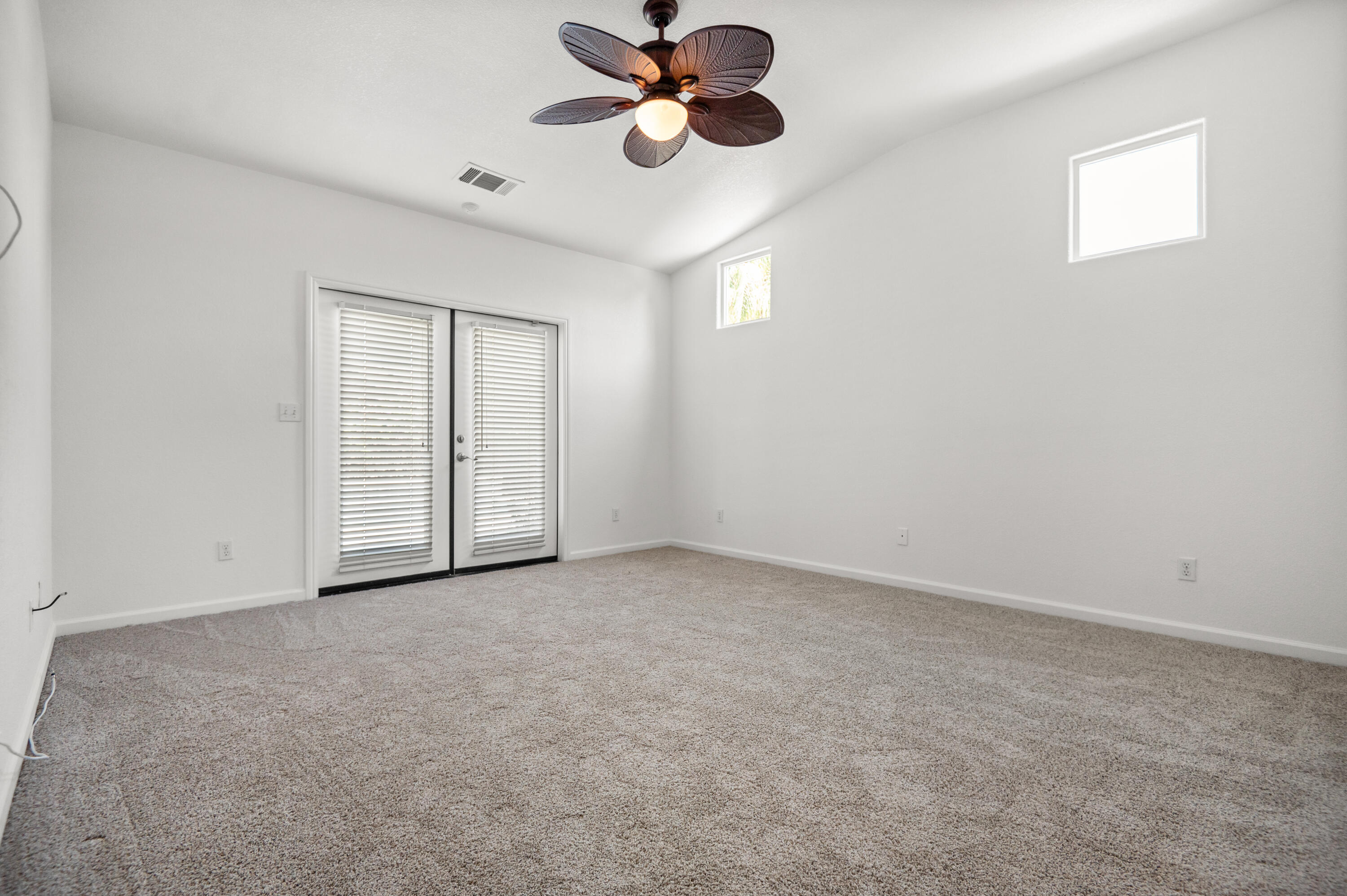 2516 E Cherry Ave, Visalia, CA 93292