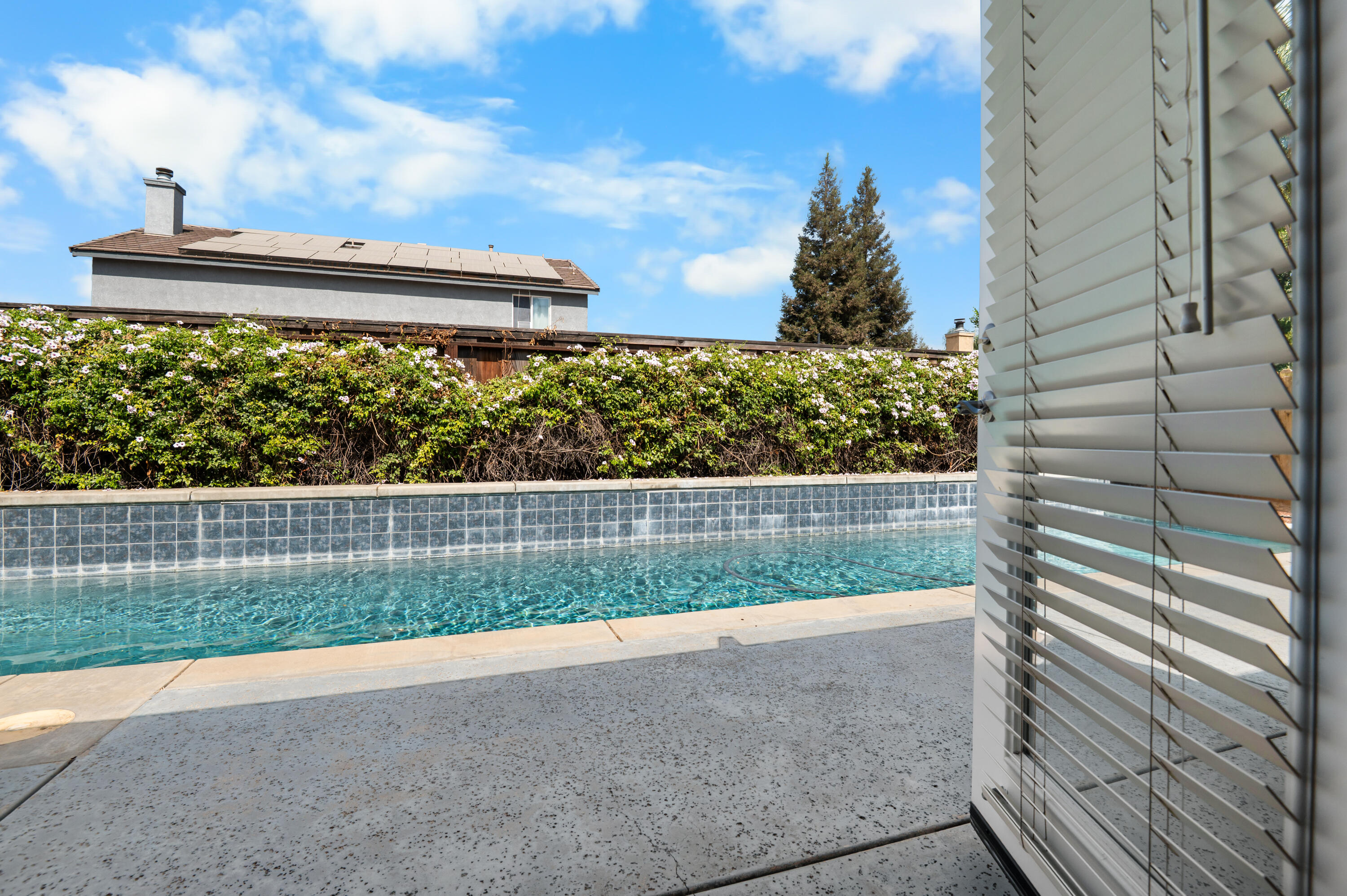 2516 E Cherry Ave, Visalia, CA 93292
