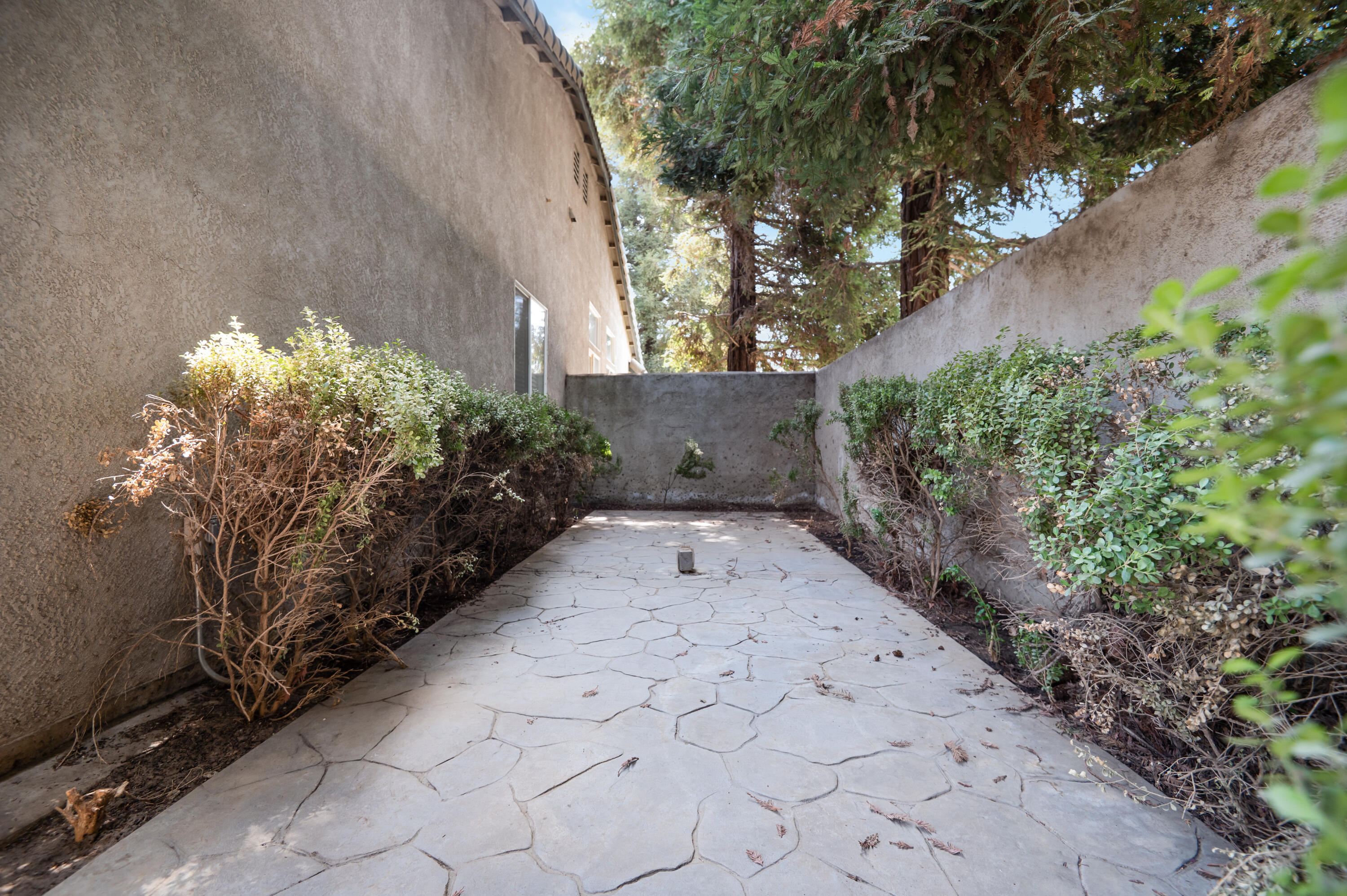2516 E Cherry Ave, Visalia, CA 93292