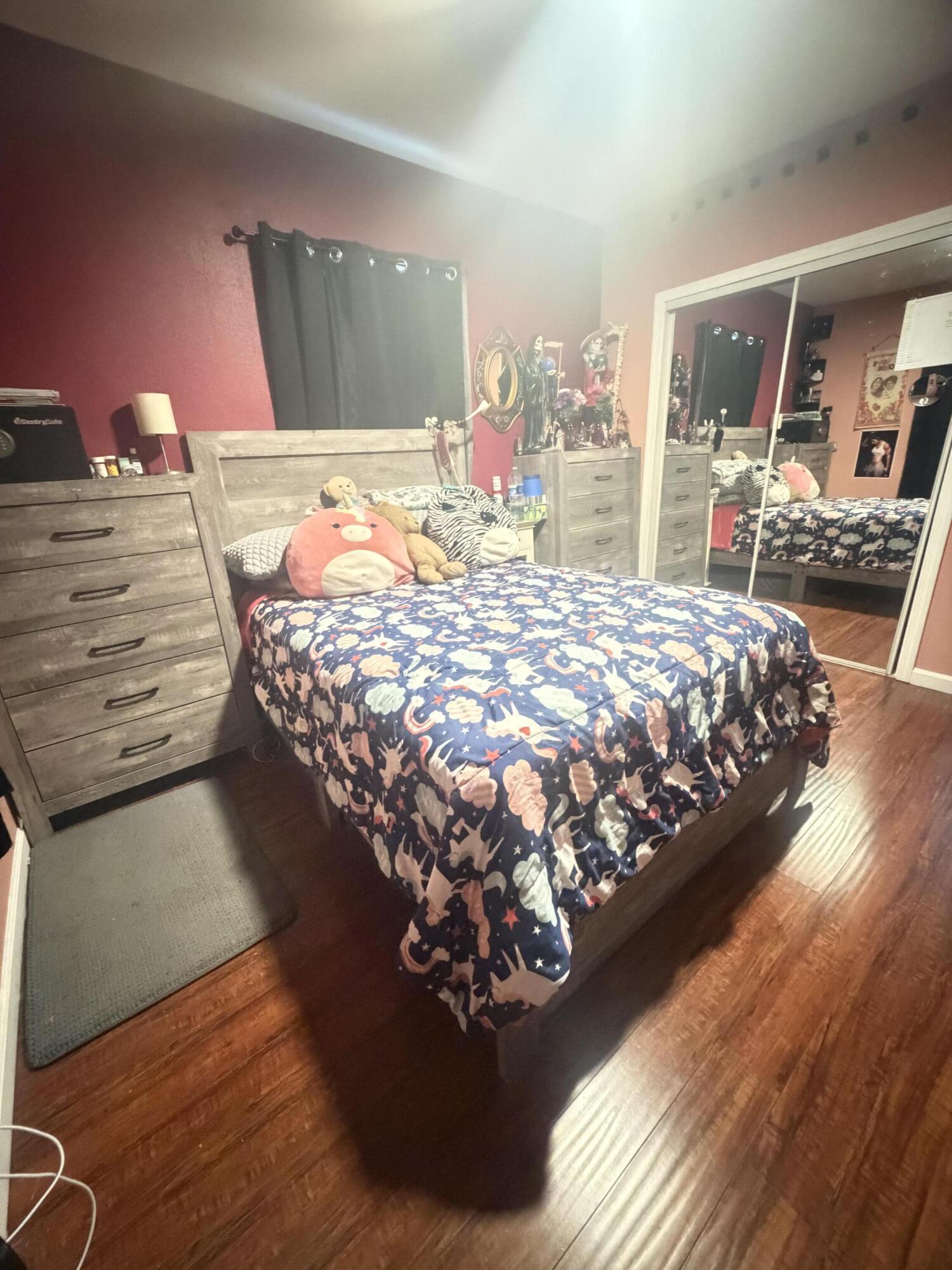316 E 10th St, Hanford, CA 93230