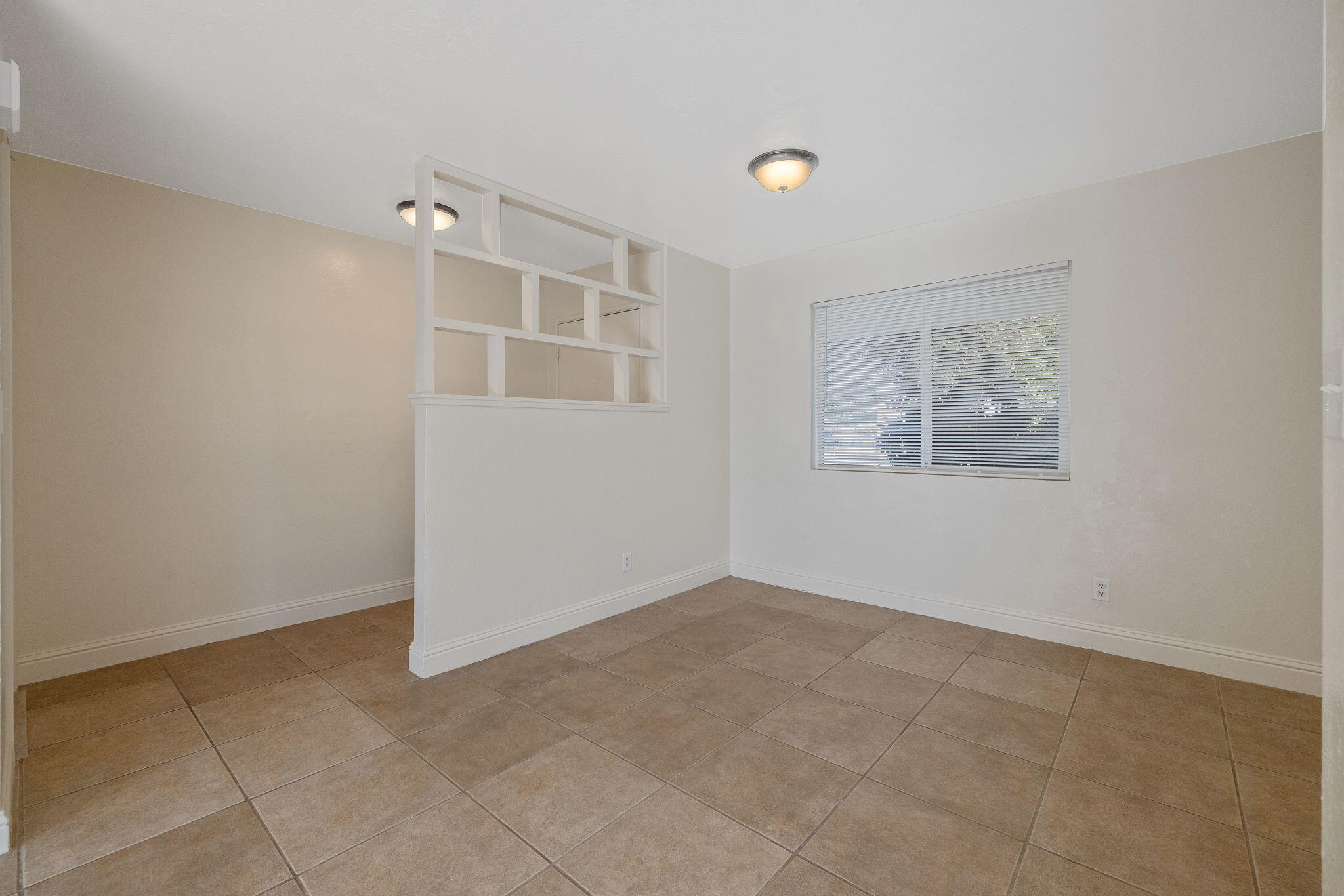 151 N C St, Tulare, CA 93274
