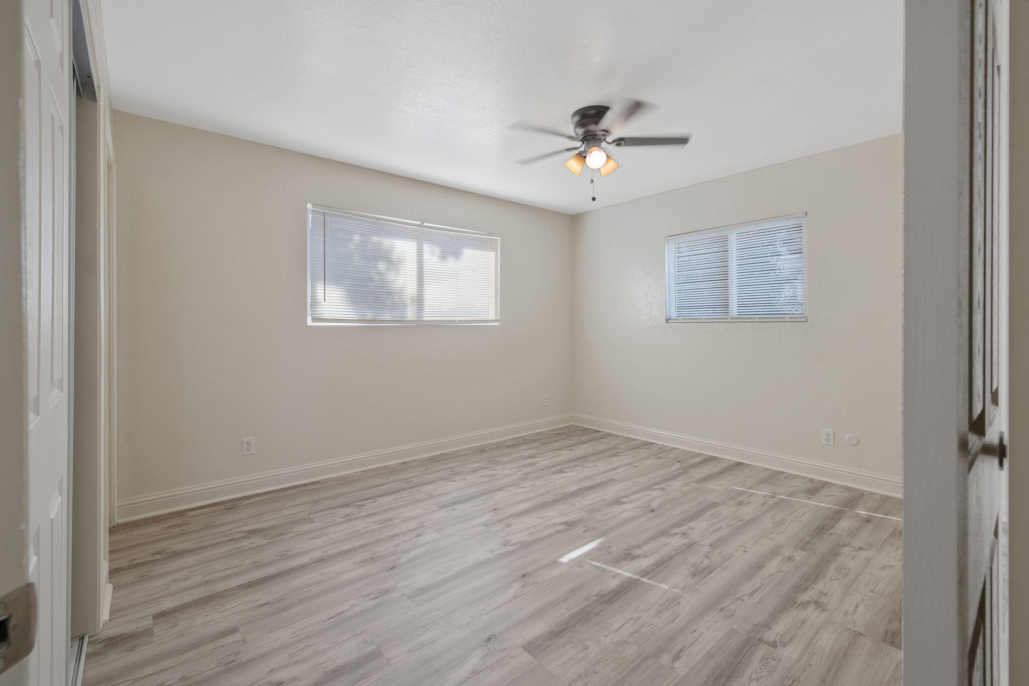 151 N C St, Tulare, CA 93274