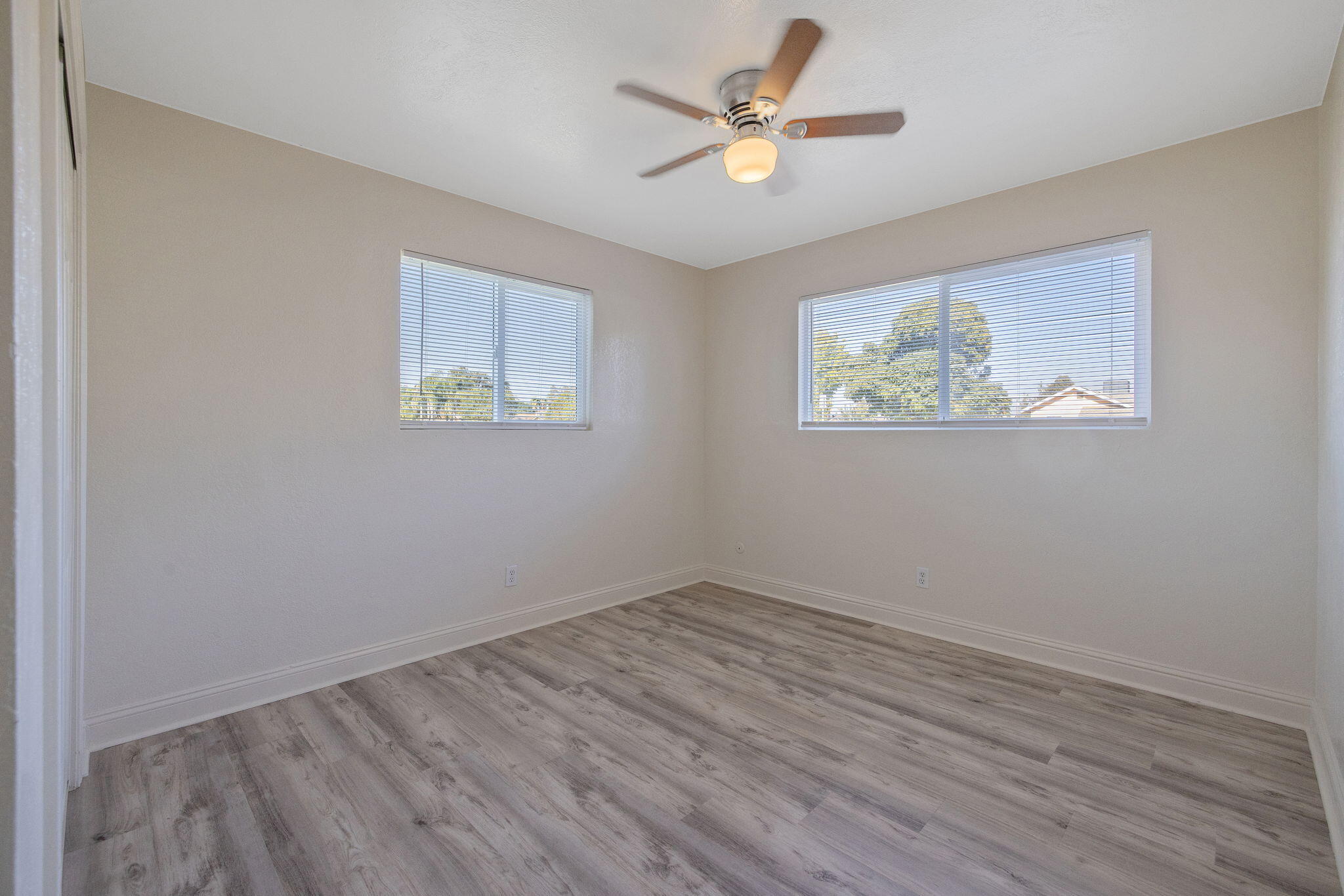151 N C St, Tulare, CA 93274