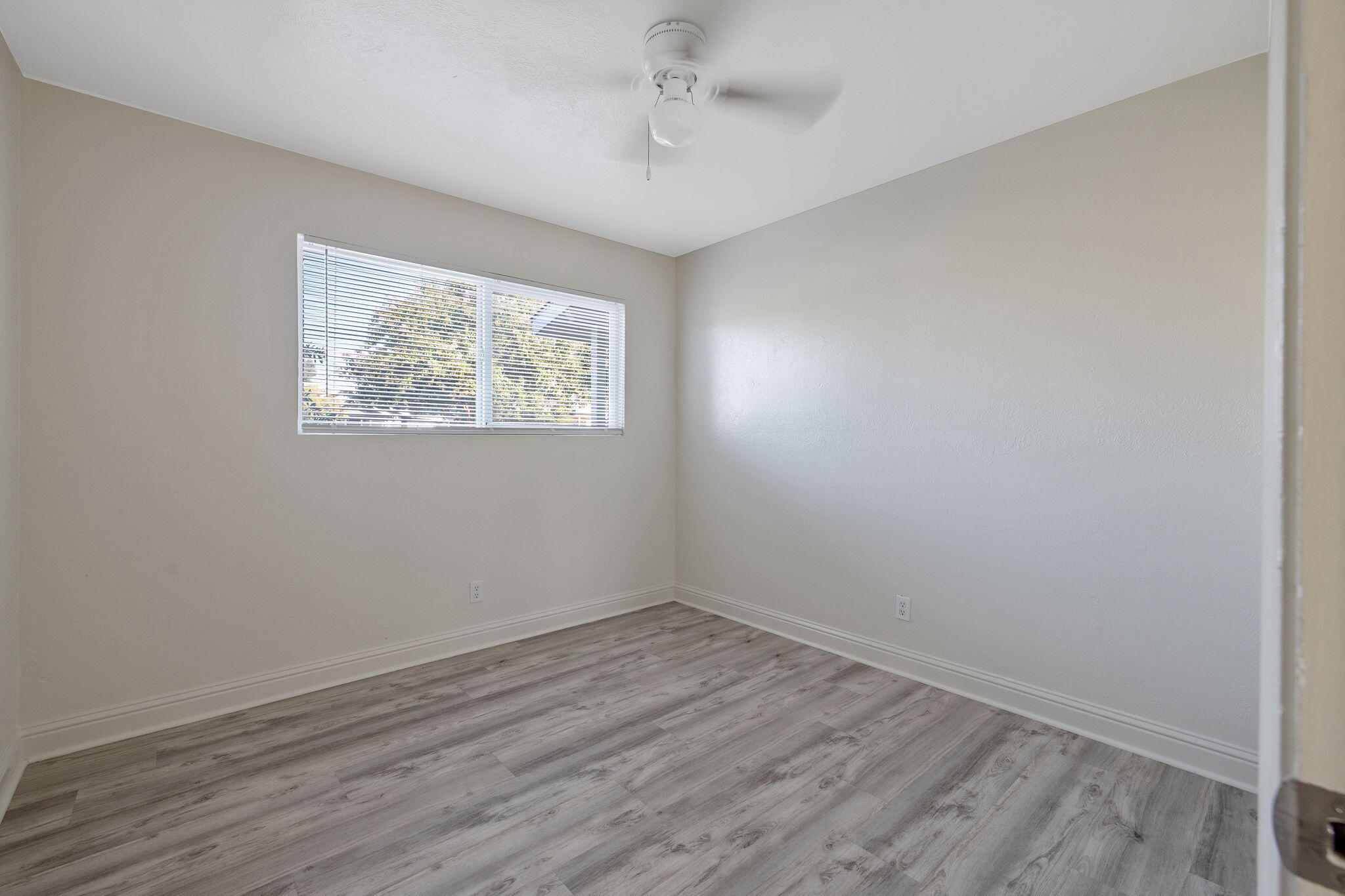 151 N C St, Tulare, CA 93274