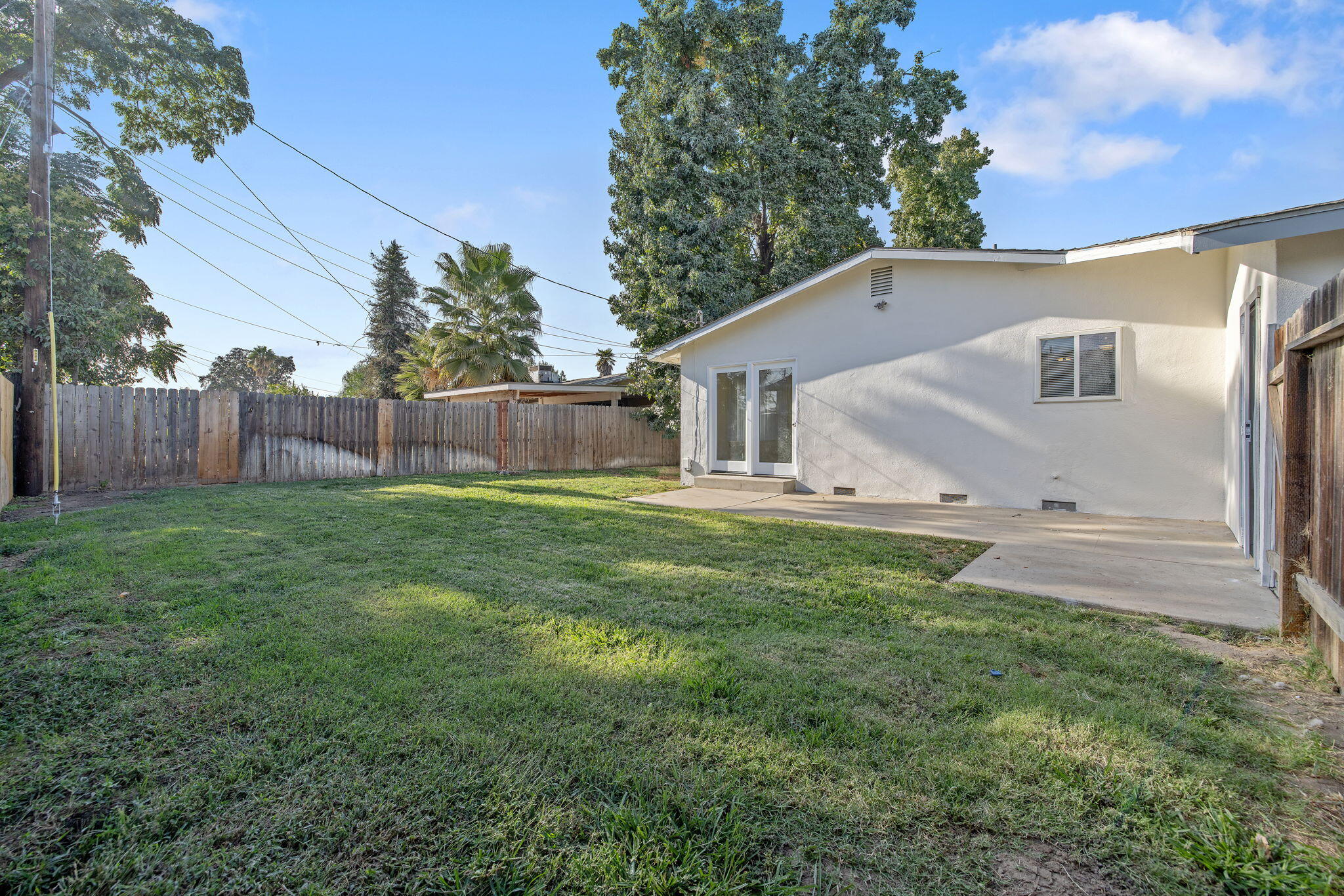 151 N C St, Tulare, CA 93274