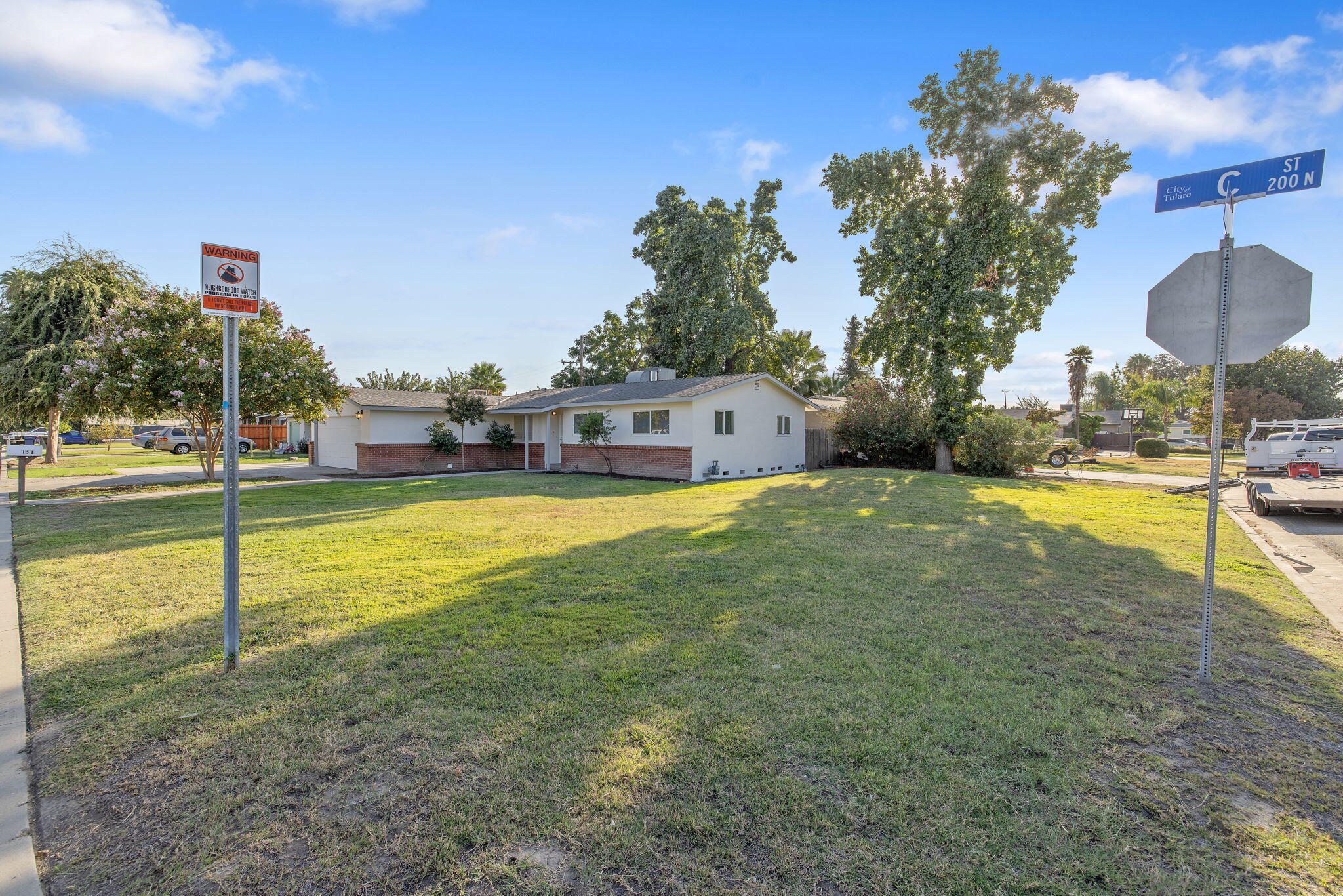 151 N C St, Tulare, CA 93274