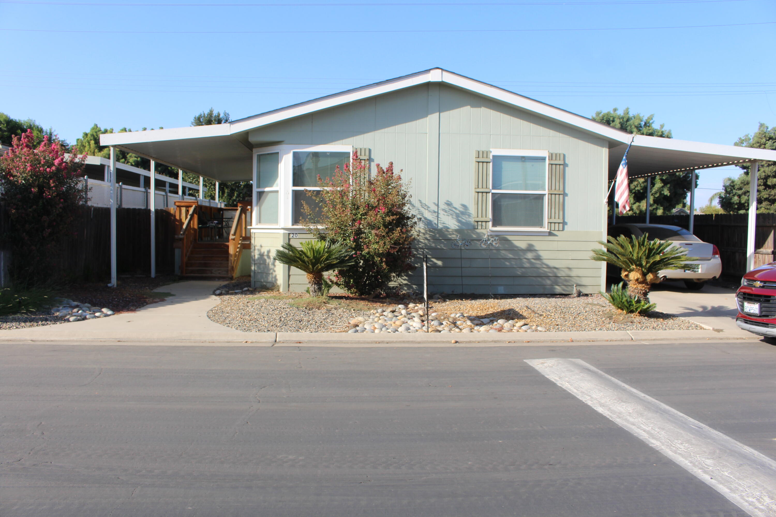 100 S Westwood St #20, Porterville, CA 93257