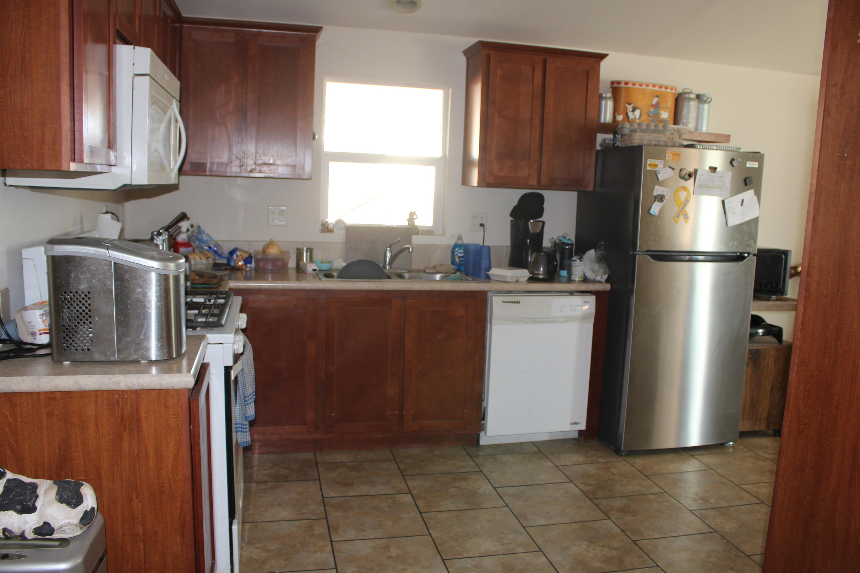 100 S Westwood St #20, Porterville, CA 93257