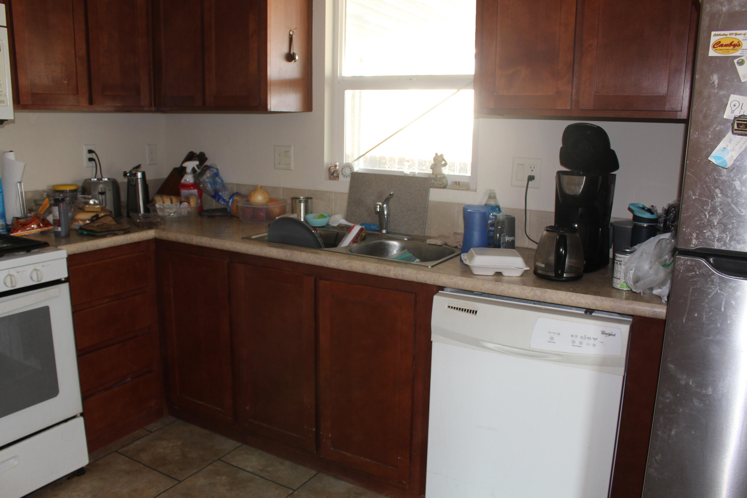 100 S Westwood St #20, Porterville, CA 93257