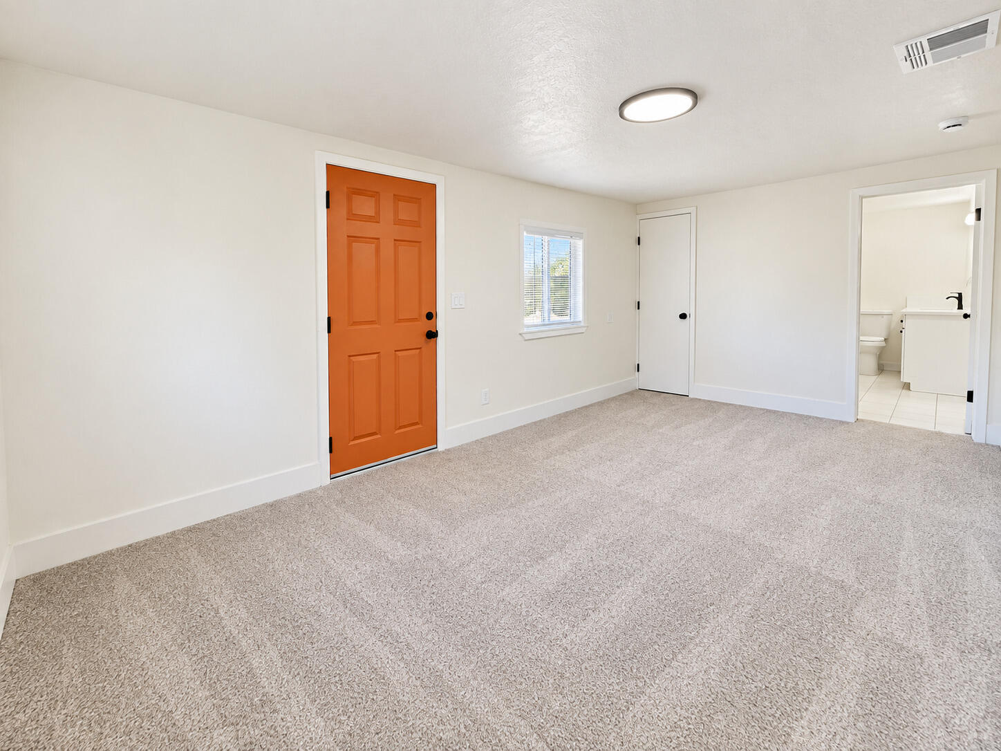 141 W Ashlan Ave, Fresno, CA 93705