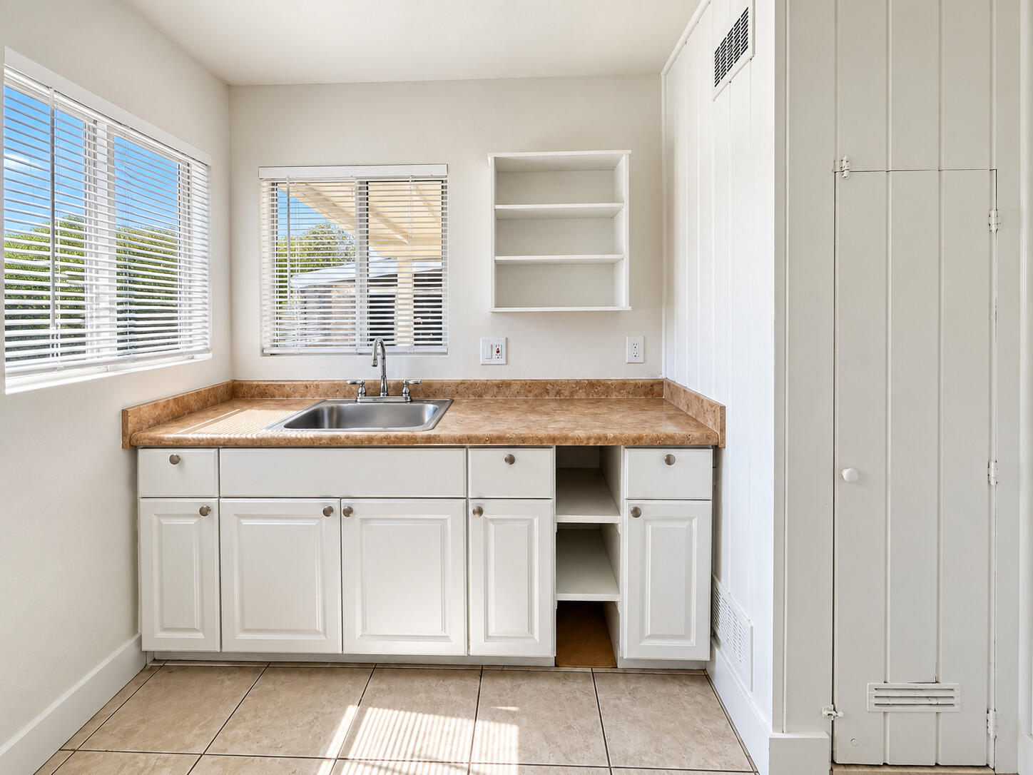 141 W Ashlan Ave, Fresno, CA 93705