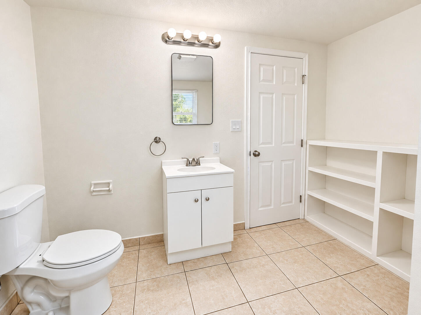 141 W Ashlan Ave, Fresno, CA 93705