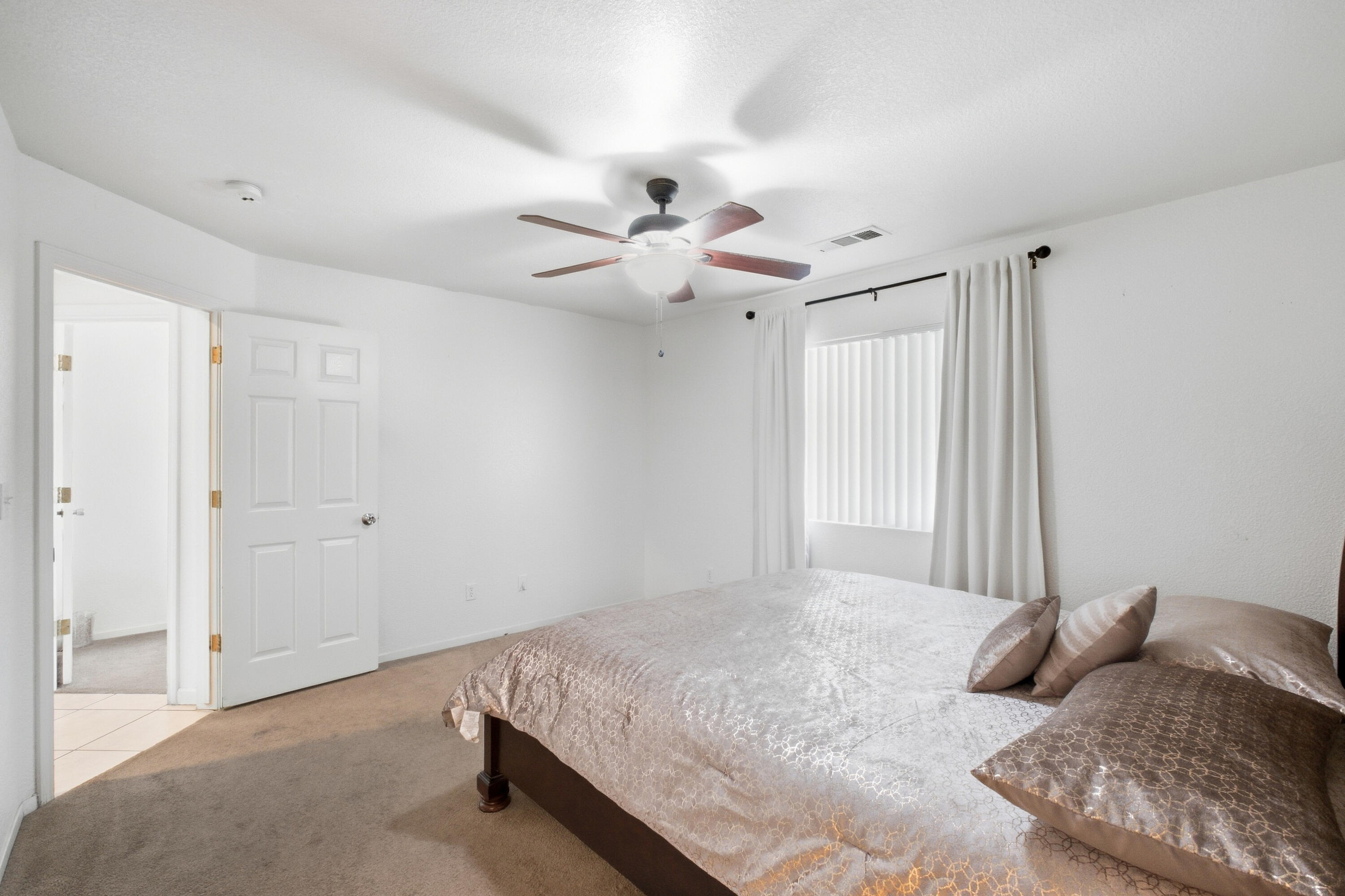 921 Lybarger Ave, Porterville, CA 93257