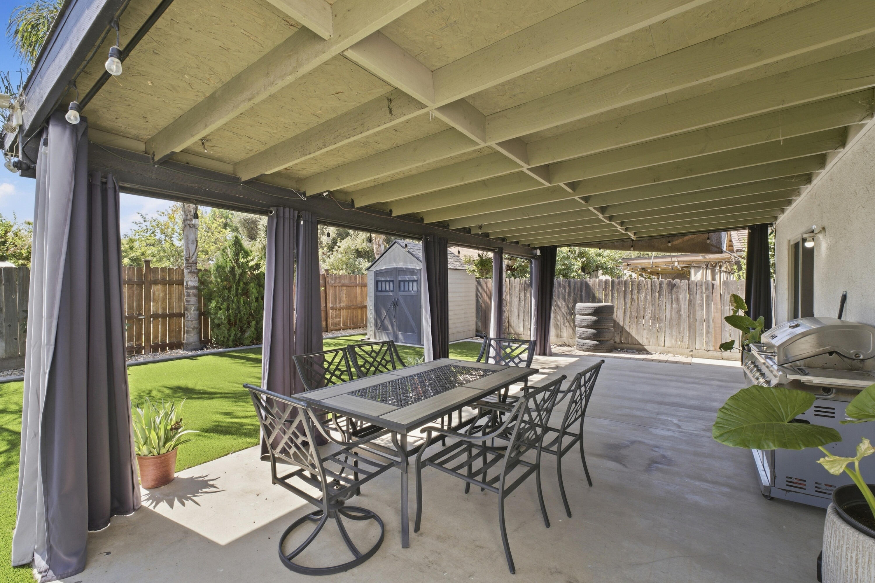 921 Lybarger Ave, Porterville, CA 93257