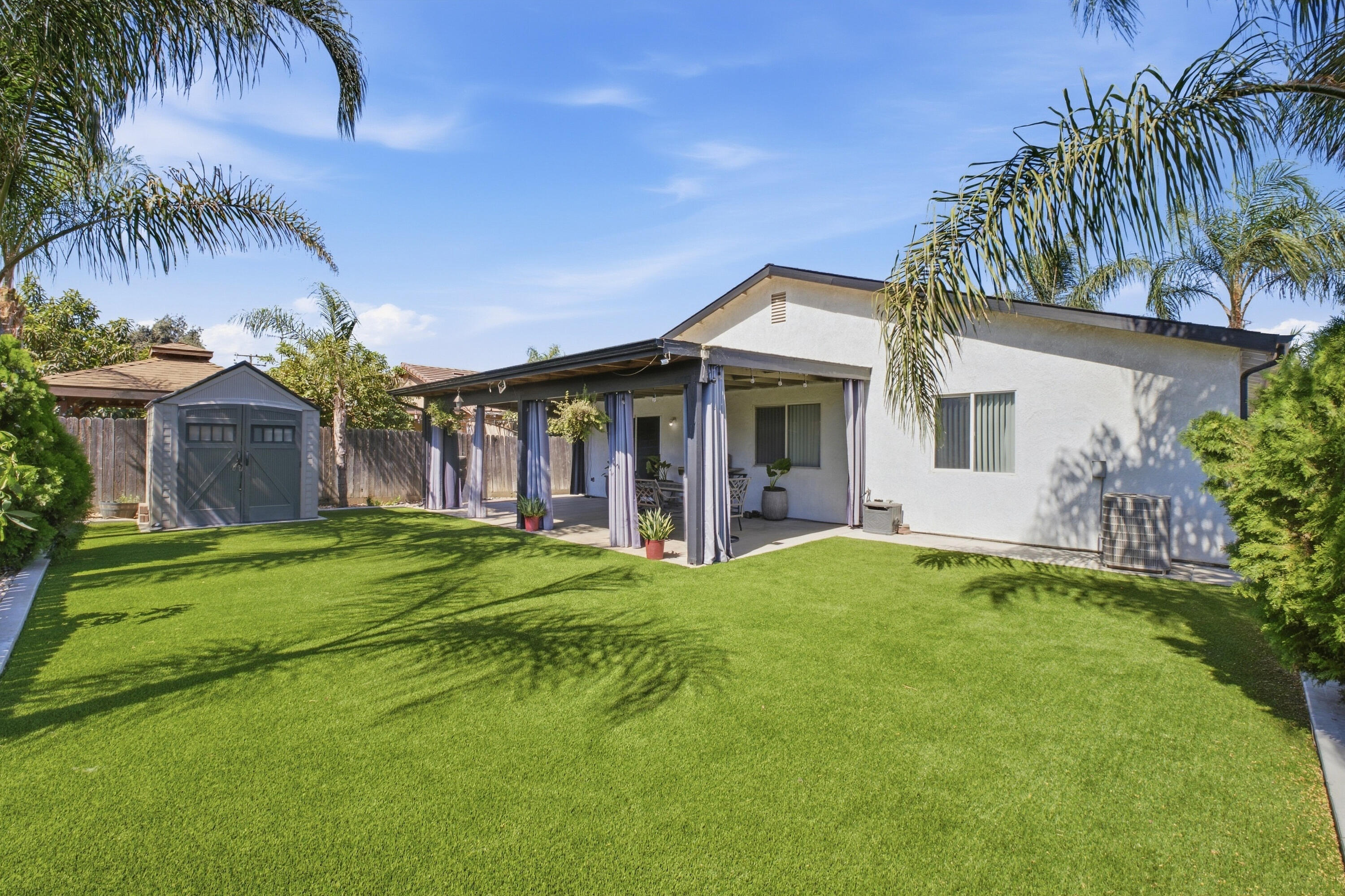 921 Lybarger Ave, Porterville, CA 93257