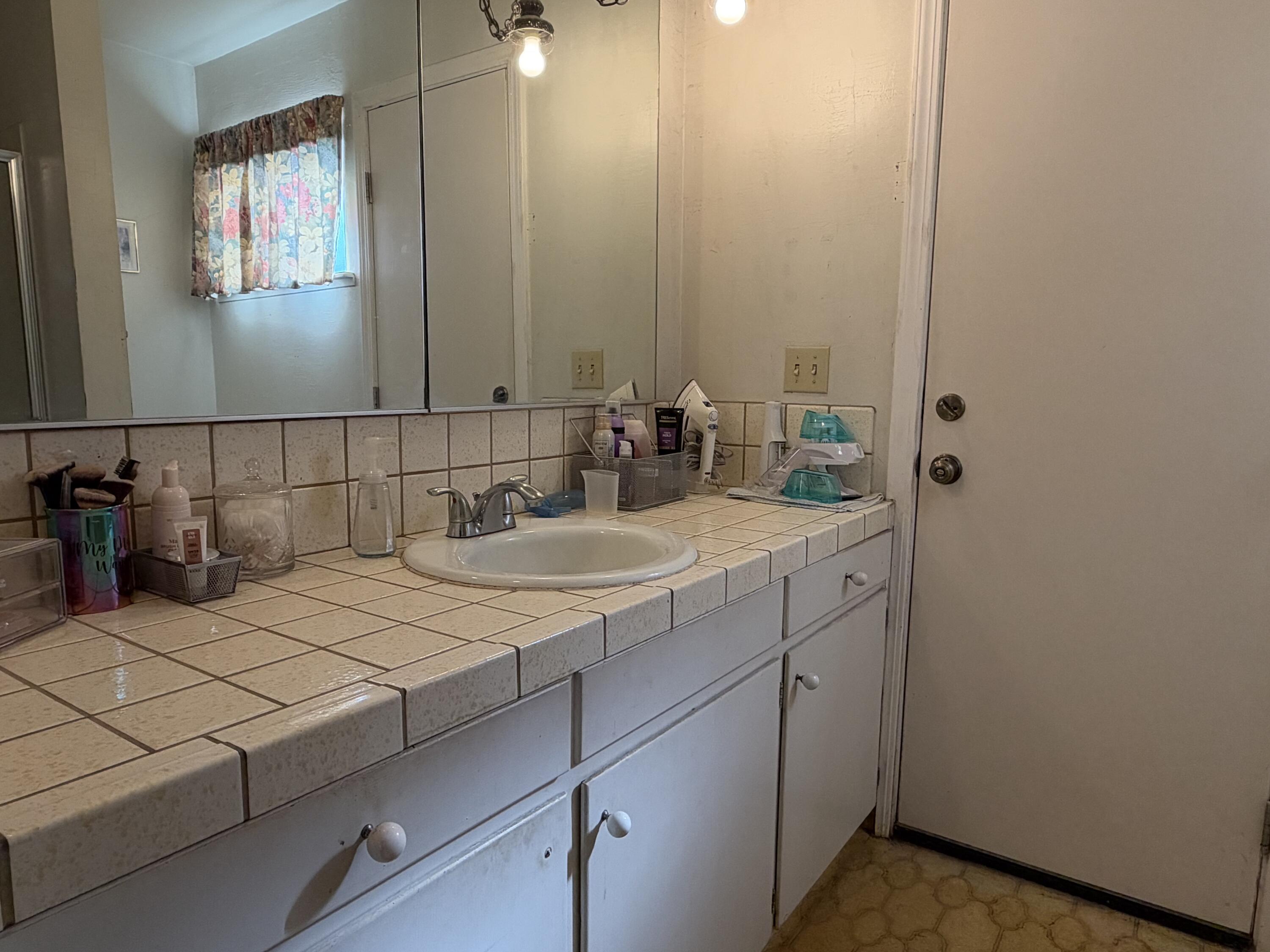 2201 Philip Ave, Corcoran, CA 93212