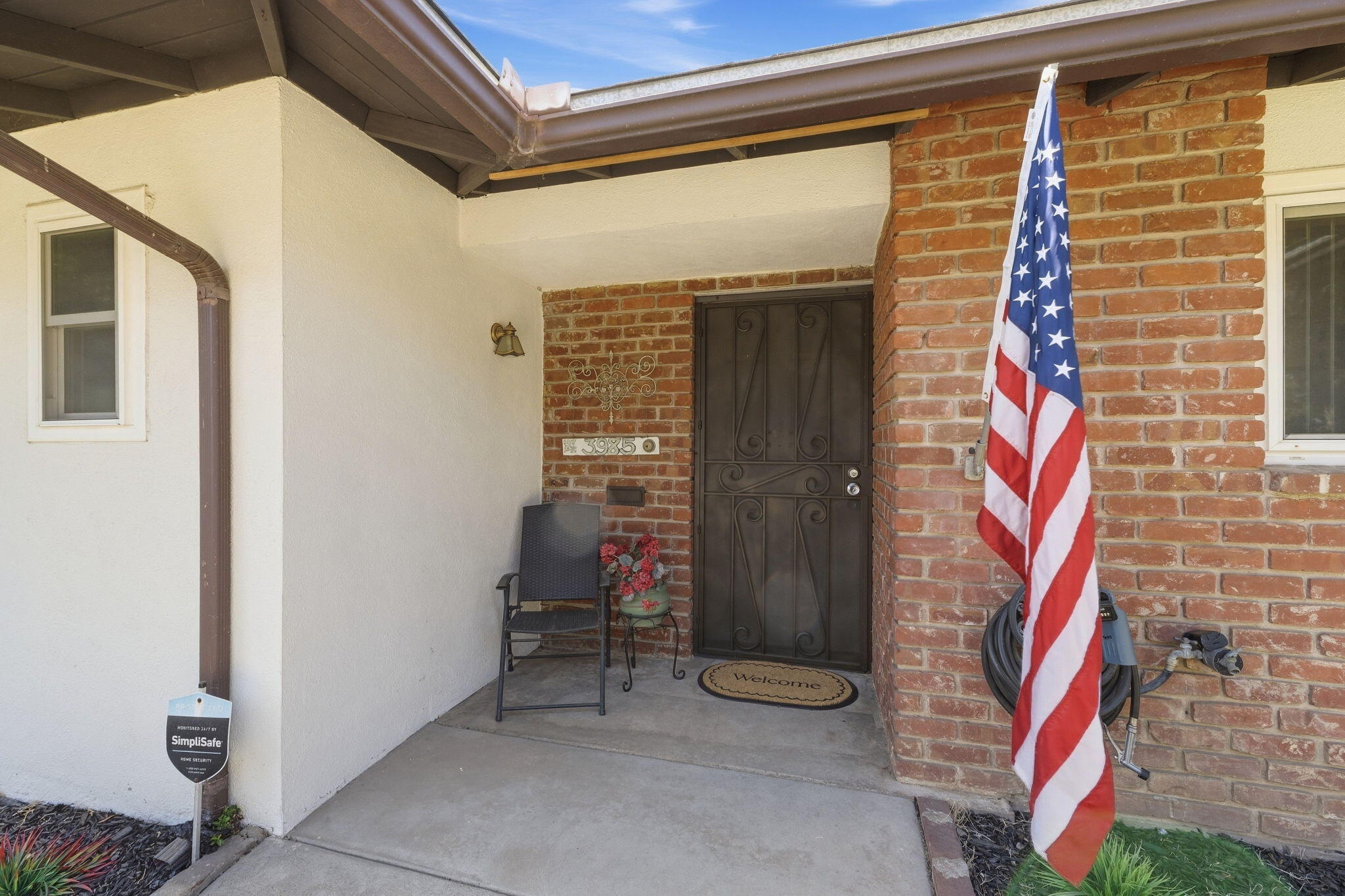 3985 N Tollhouse Rd, Fresno, CA 93726