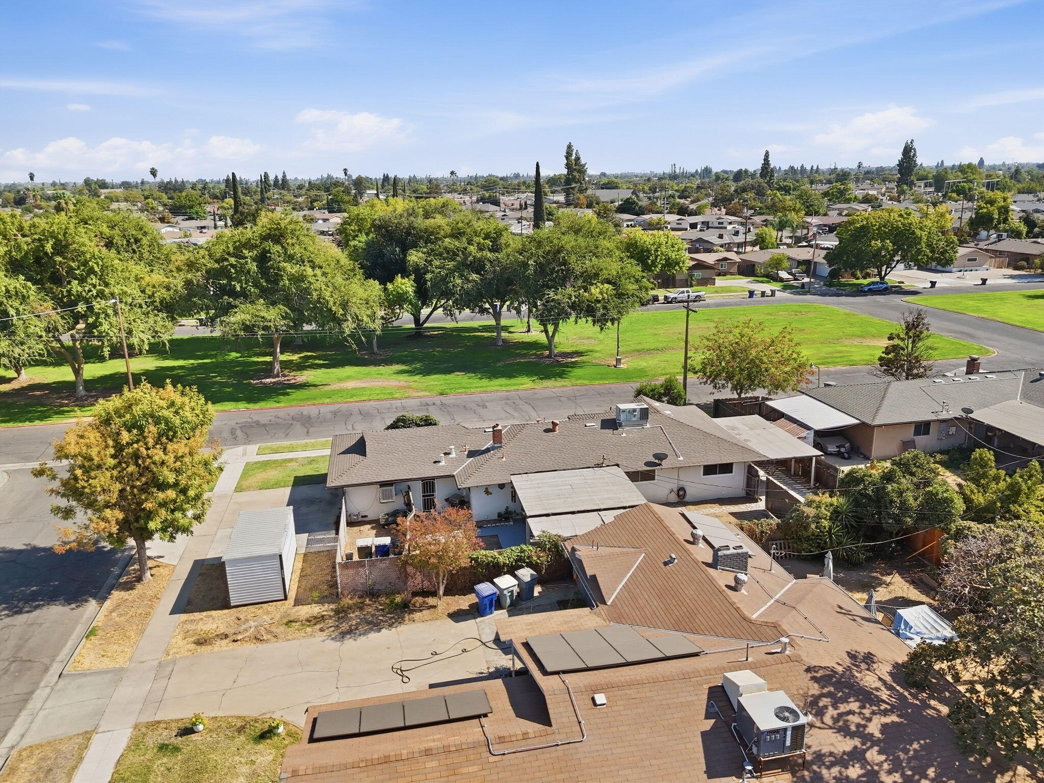 3985 N Tollhouse Rd, Fresno, CA 93726