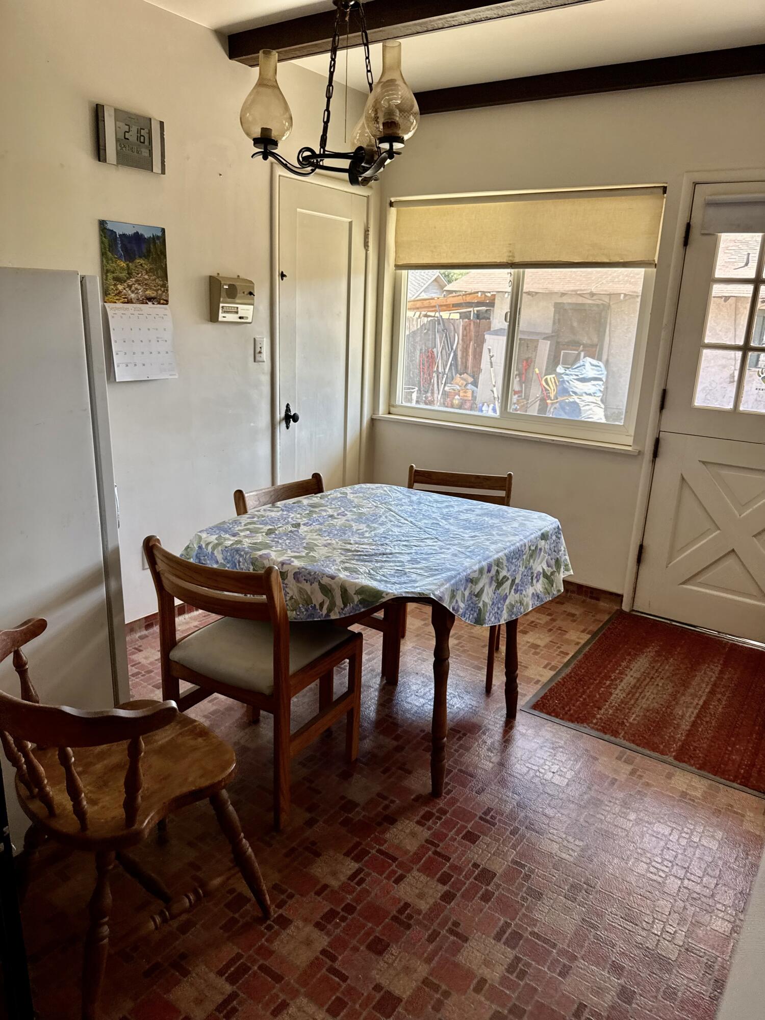 237 Portola Ave, Exeter, CA 93221